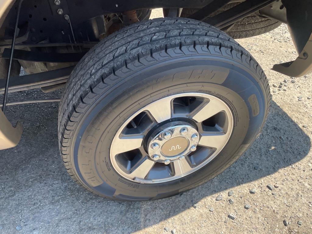 2013 Autumn Red Metallic/Pale Adobe Metallic Ford F-350 Super Duty King Ranch (1FT8W3BT3DE) with an 6.7L Power Stroke 6.7L Biodiesel Turbo V8 400hp 800ft. lbs. Common Rail Direct Injection engine, 6-Speed Shiftable Automatic transmission, located at 800 Riverside Ave, Roseville, CA, 95678, (916) 773-4549, 38.732265, -121.291039 - DIESEL CREW CAB 4X4 KING RANCH LOW MILES SERVICE RECORDS - Photo#13