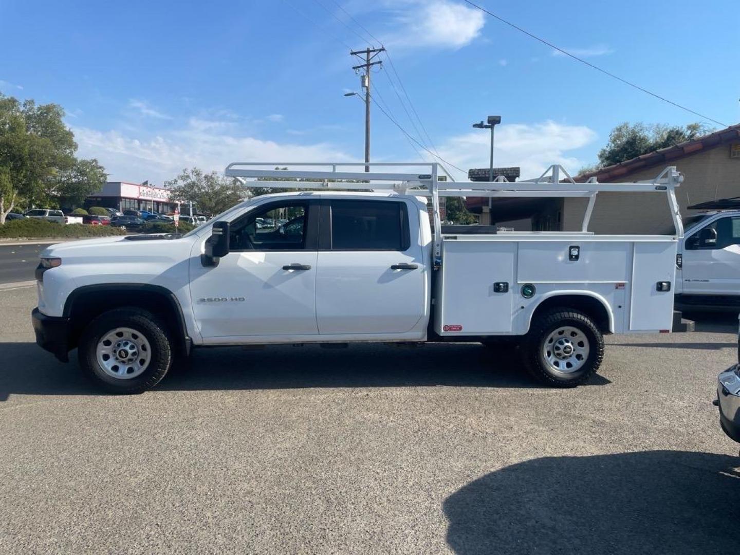 2021 Summit White Chevrolet Silverado 3500HD Work Truck (1GB4YSEY7MF) with an 6.6L Duramax 6.6L Biodiesel Turbo V8 445hp 910ft. lbs. Common Rail Direct Injection engine, Allison 10-Speed Shiftable Automatic transmission, located at 800 Riverside Ave, Roseville, CA, 95678, (916) 773-4549, 38.732265, -121.291039 - Photo#5