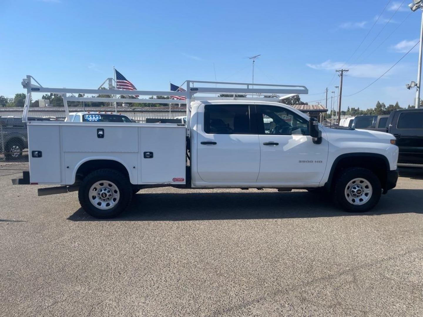 2021 Summit White Chevrolet Silverado 3500HD Work Truck (1GB4YSEY7MF) with an 6.6L Duramax 6.6L Biodiesel Turbo V8 445hp 910ft. lbs. Common Rail Direct Injection engine, Allison 10-Speed Shiftable Automatic transmission, located at 800 Riverside Ave, Roseville, CA, 95678, (916) 773-4549, 38.732265, -121.291039 - Photo#6