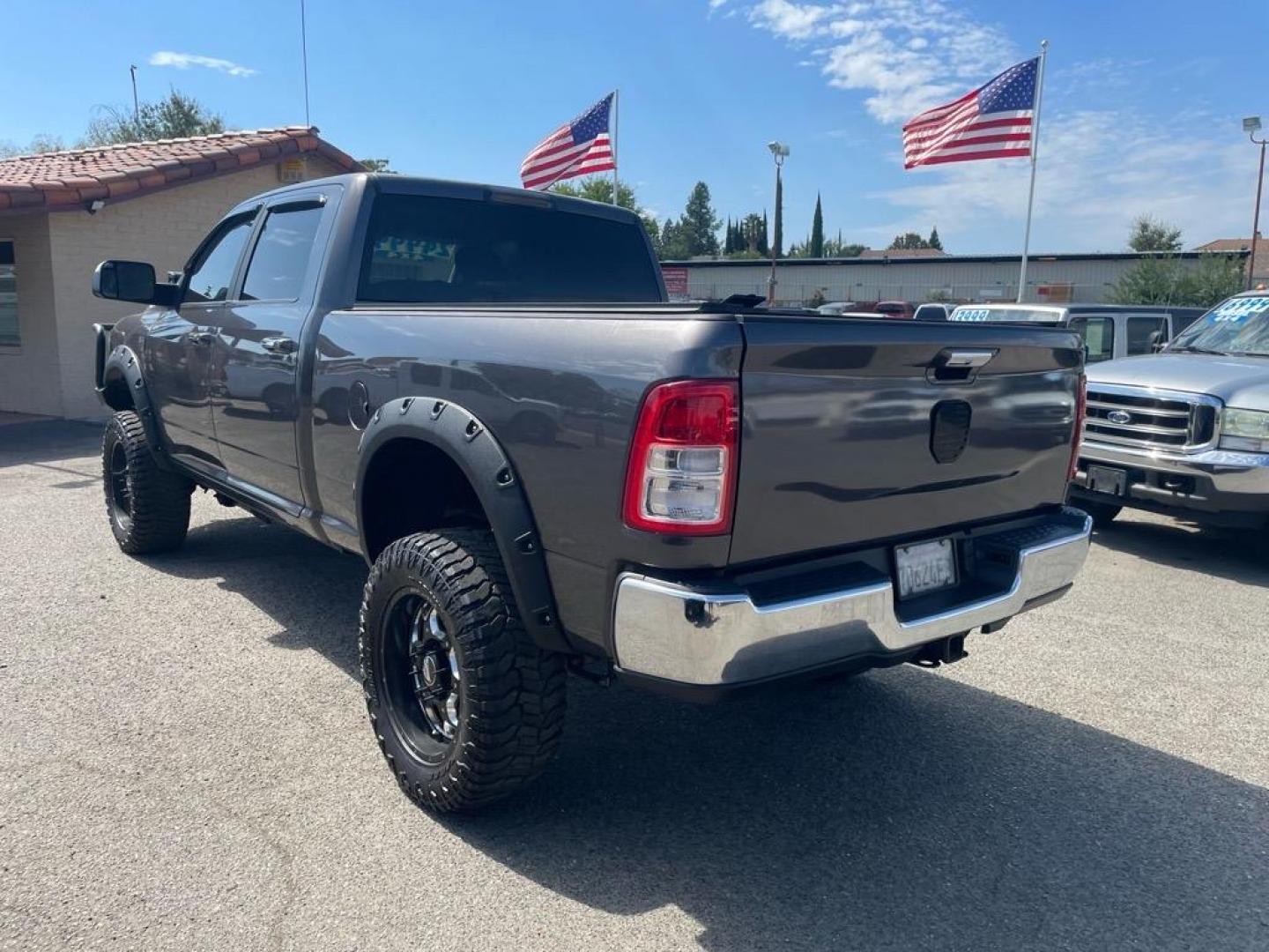 2019 Granite Crystal Metallic Clear Coat RAM 2500 Big Horn (3C6UR5DJ9KG) with an 6.4L HEMI 6.4L V8 410hp 429ft. lbs. Sequential Multiport Fuel Injection engine, 8-Speed Shiftable Automatic transmission, located at 800 Riverside Ave, Roseville, CA, 95678, (916) 773-4549, 38.732265, -121.291039 - Photo#2
