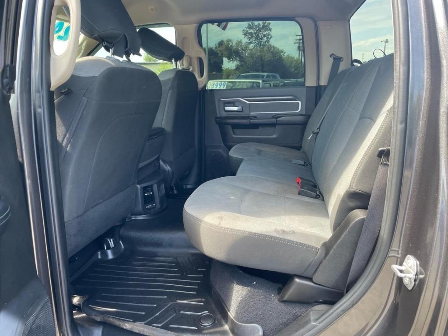 2019 Granite Crystal Metallic Clear Coat RAM 2500 Big Horn (3C6UR5DJ9KG) with an 6.4L HEMI 6.4L V8 410hp 429ft. lbs. Sequential Multiport Fuel Injection engine, 8-Speed Shiftable Automatic transmission, located at 800 Riverside Ave, Roseville, CA, 95678, (916) 773-4549, 38.732265, -121.291039 - Photo#9