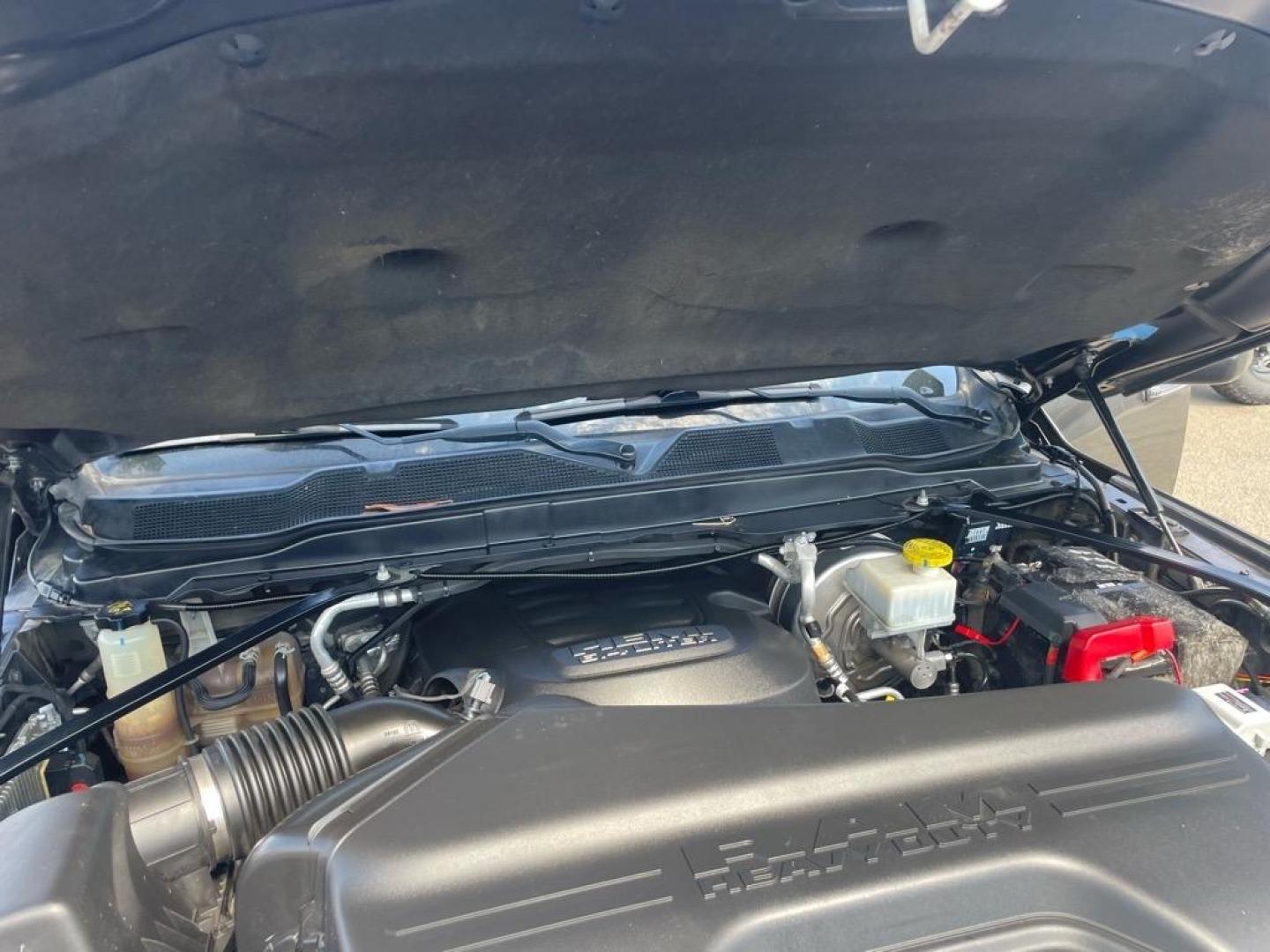 2019 Granite Crystal Metallic Clear Coat RAM 2500 Big Horn (3C6UR5DJ9KG) with an 6.4L HEMI 6.4L V8 410hp 429ft. lbs. Sequential Multiport Fuel Injection engine, 8-Speed Shiftable Automatic transmission, located at 800 Riverside Ave, Roseville, CA, 95678, (916) 773-4549, 38.732265, -121.291039 - Photo#15