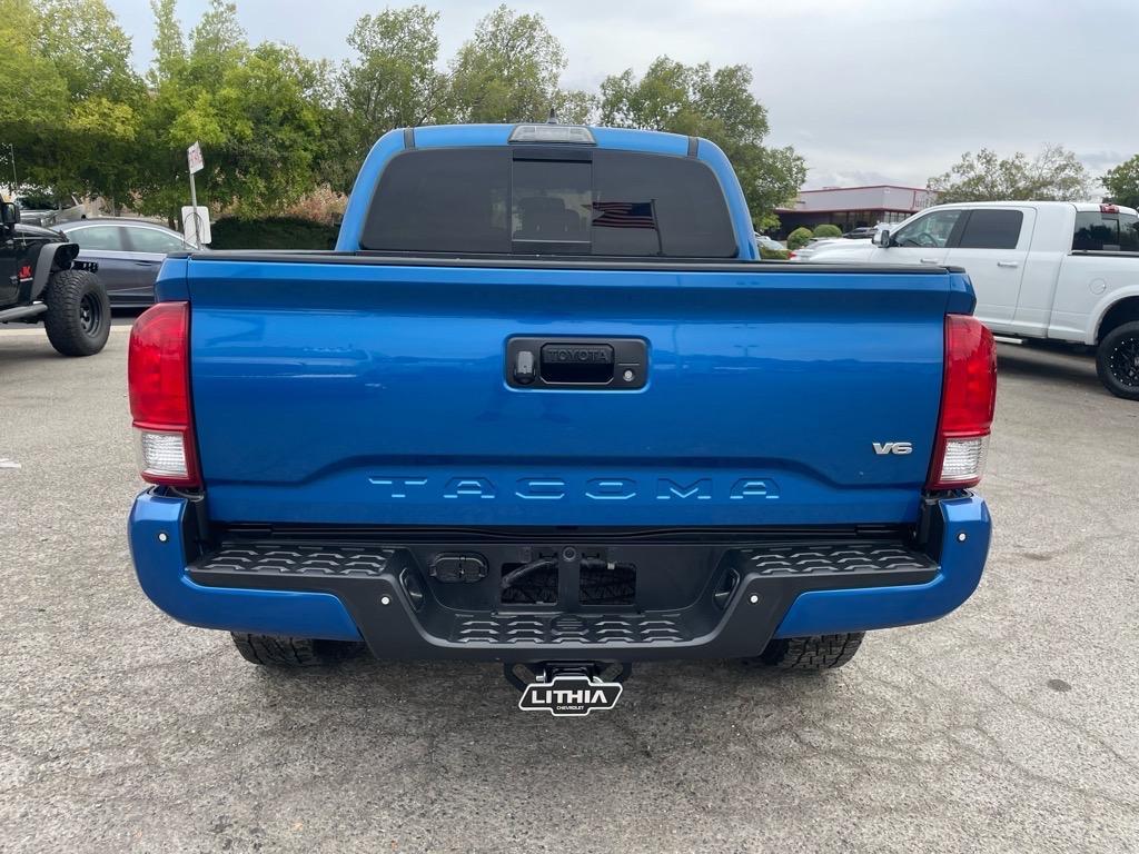 2017 Blazing Blue Pearl Toyota Tacoma TRD Sport (5TFCZ5AN6HX) with an 3.5L 3.5L V6 278hp 265ft. lbs. Direct Injection engine, 6-Speed Manual transmission, located at 800 Riverside Ave, Roseville, CA, 95678, (916) 773-4549, 38.732265, -121.291039 - 4X4 DOUBLE CAB TRD SPORT LEATHER MOON ROOF SERVICE RECORDS MANUAL TRANSMISSION - Photo#8