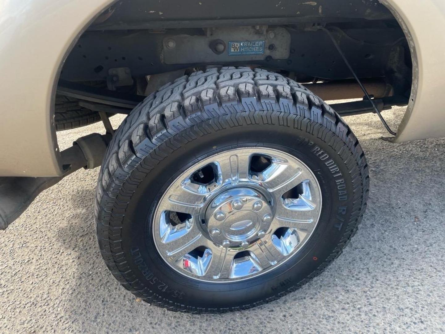 2013 Pale Adobe Metallic Ford F-250 Super Duty XLT (1FT7W2BT1DE) with an 6.7L Power Stroke 6.7L Biodiesel Turbo V8 400hp 800ft. lbs. Common Rail Direct Injection engine, 6-Speed Shiftable Automatic transmission, located at 800 Riverside Ave, Roseville, CA, 95678, (916) 773-4549, 38.732265, -121.291039 - Photo#4