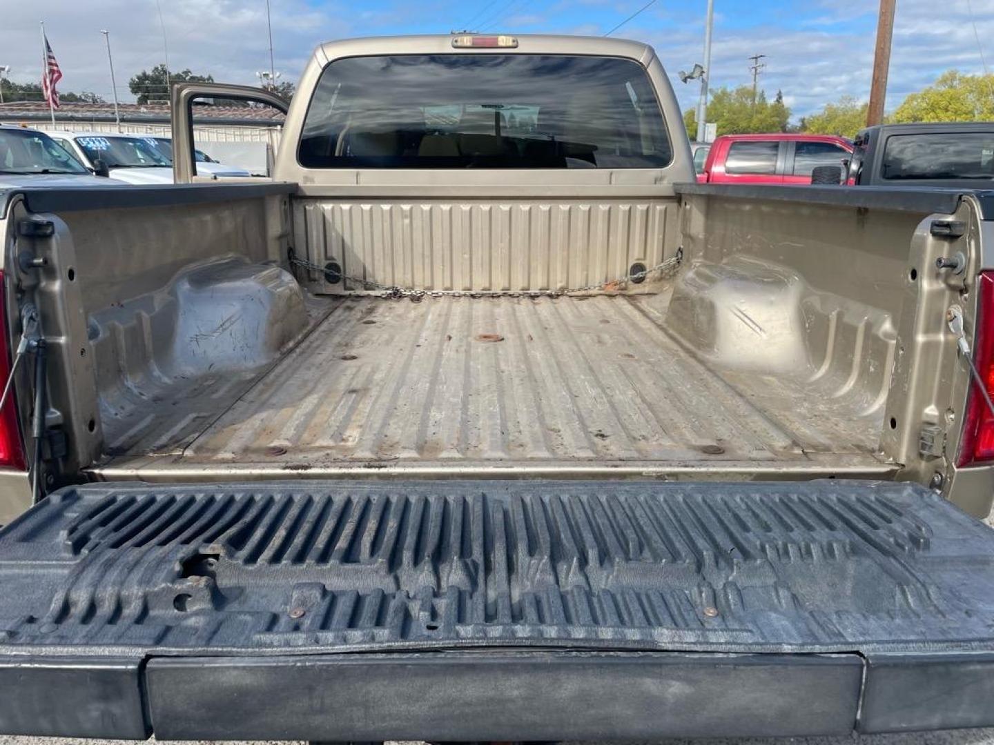 2013 Pale Adobe Metallic Ford F-250 Super Duty XLT (1FT7W2BT1DE) with an 6.7L Power Stroke 6.7L Biodiesel Turbo V8 400hp 800ft. lbs. Common Rail Direct Injection engine, 6-Speed Shiftable Automatic transmission, located at 800 Riverside Ave, Roseville, CA, 95678, (916) 773-4549, 38.732265, -121.291039 - Photo#6