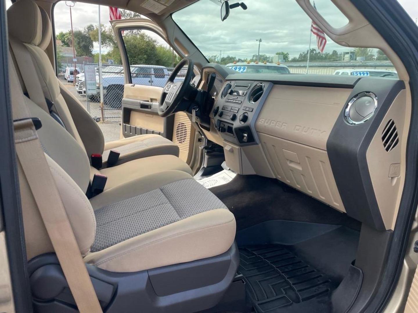 2013 Pale Adobe Metallic Ford F-250 Super Duty XLT (1FT7W2BT1DE) with an 6.7L Power Stroke 6.7L Biodiesel Turbo V8 400hp 800ft. lbs. Common Rail Direct Injection engine, 6-Speed Shiftable Automatic transmission, located at 800 Riverside Ave, Roseville, CA, 95678, (916) 773-4549, 38.732265, -121.291039 - Photo#10