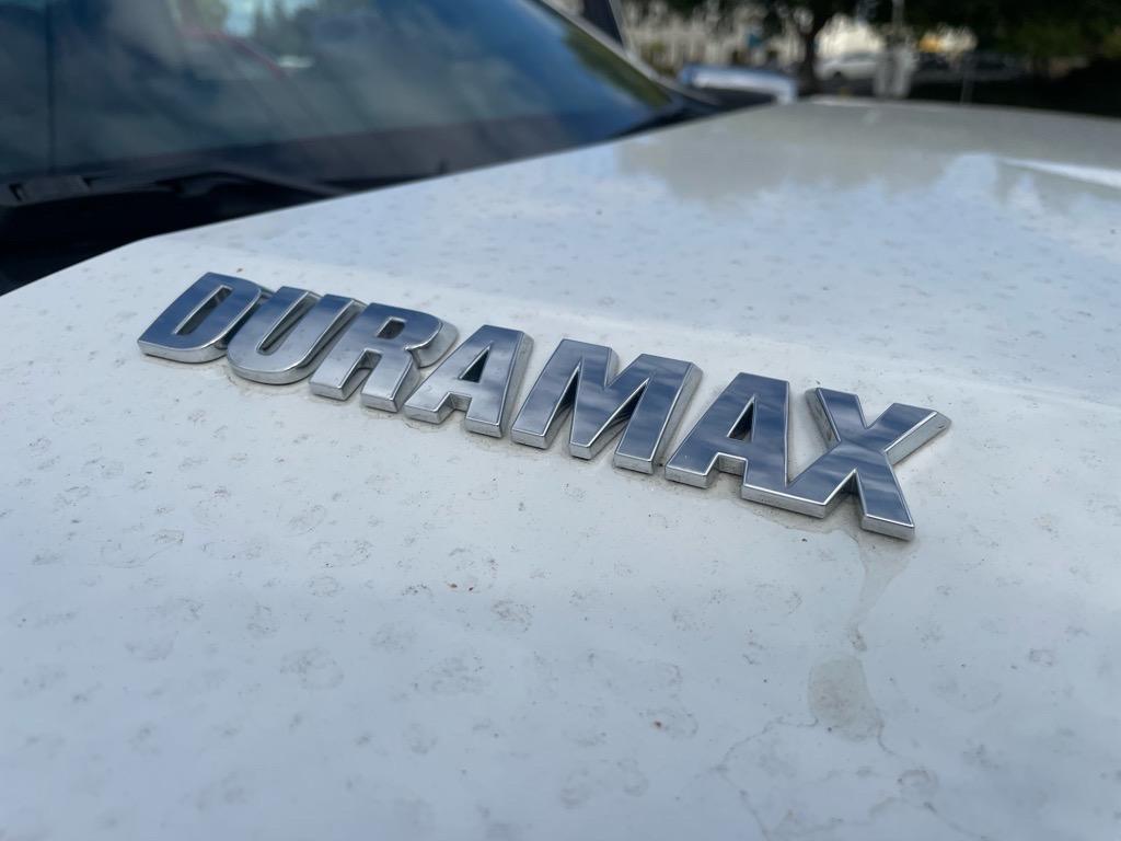 2022 Summit White Chevrolet Silverado 1500 Limited LT (3GCUYDET0NG) with an 3.0L Duramax 3.0L Diesel Turbo I6 277hp 460ft. lbs. Common Rail Direct Injection engine, 10-Speed Shiftable Automatic transmission, located at 800 Riverside Ave, Roseville, CA, 95678, (916) 773-4549, 38.732265, -121.291039 - DURAMAX DIESEL CREW CAB 4X4 LT ALLISON TRANSMISSION ONE OWNER CLEAN CARFAX - Photo#2