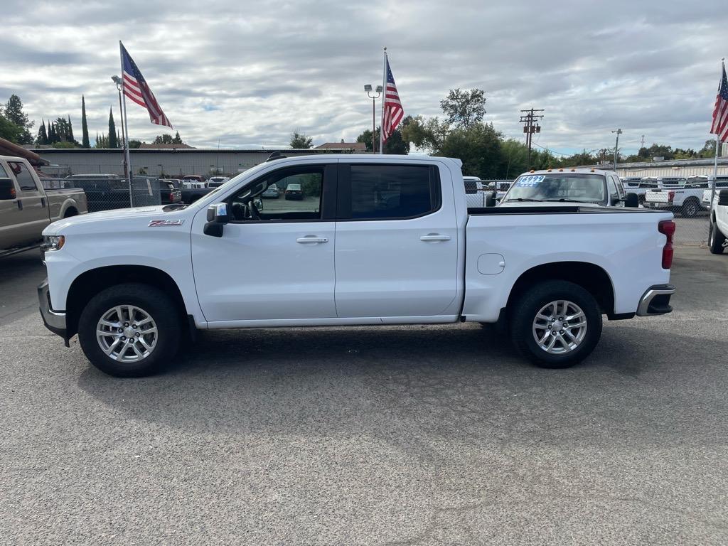 2022 Summit White Chevrolet Silverado 1500 Limited LT (3GCUYDET0NG) with an 3.0L Duramax 3.0L Diesel Turbo I6 277hp 460ft. lbs. Common Rail Direct Injection engine, 10-Speed Shiftable Automatic transmission, located at 800 Riverside Ave, Roseville, CA, 95678, (916) 773-4549, 38.732265, -121.291039 - DURAMAX DIESEL CREW CAB 4X4 LT ALLISON TRANSMISSION ONE OWNER CLEAN CARFAX - Photo#5