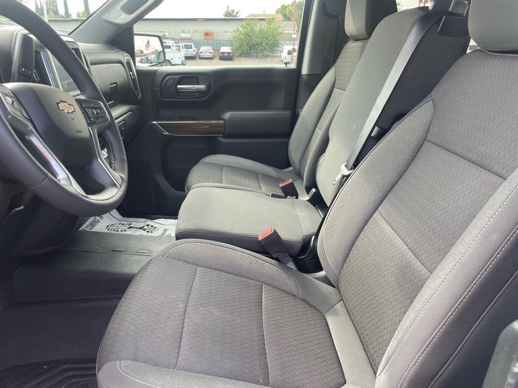 2022 Summit White Chevrolet Silverado 1500 Limited LT (3GCUYDET0NG) with an 3.0L Duramax 3.0L Diesel Turbo I6 277hp 460ft. lbs. Common Rail Direct Injection engine, 10-Speed Shiftable Automatic transmission, located at 800 Riverside Ave, Roseville, CA, 95678, (916) 773-4549, 38.732265, -121.291039 - DURAMAX DIESEL CREW CAB 4X4 LT ALLISON TRANSMISSION ONE OWNER CLEAN CARFAX - Photo#12