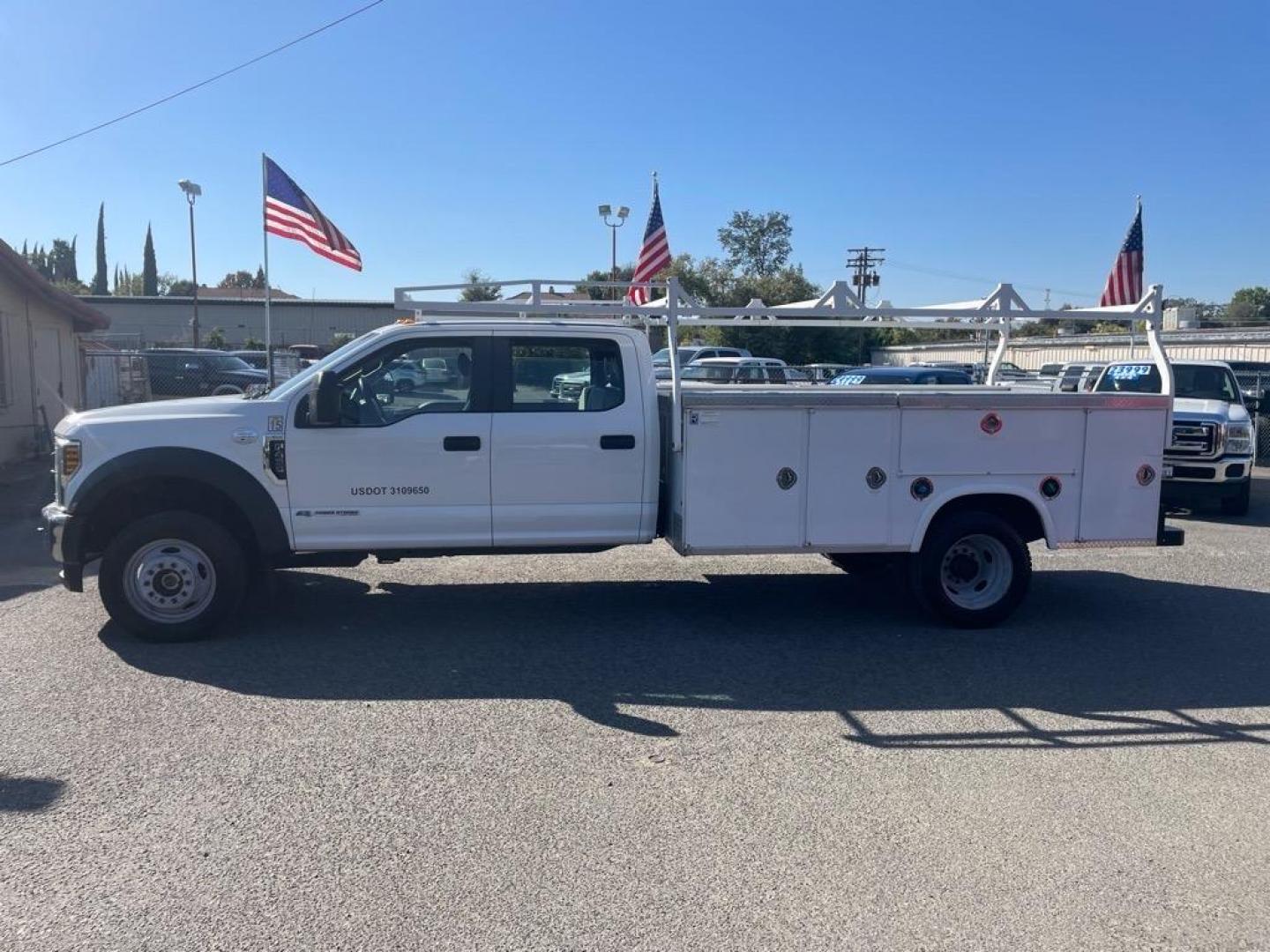 2019 White Ford F-450 Super Duty XL (1FD0W4HTXKE) with an 8 Cylinder Other engine, 6-Speed Automatic transmission, located at 800 Riverside Ave, Roseville, CA, 95678, (916) 773-4549, 38.732265, -121.291039 - Photo#4