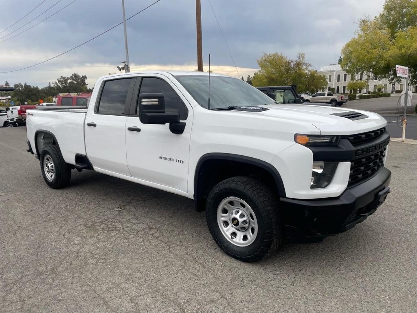 2020 Summit White Chevrolet Silverado 3500HD Work Truck (1GC4YSEY5LF) with an 6.6L Duramax 6.6L Biodiesel Turbo V8 445hp 910ft. lbs. Common Rail Direct Injection engine, 6-Speed Shiftable Automatic transmission, located at 800 Riverside Ave, Roseville, CA, 95678, (916) 773-4549, 38.732265, -121.291039 - DURAMAX DIESEL CREW CAB 4X4 ALLISON TRANSMISSION SERVICE RECORDS ONE OWNER - Photo#1