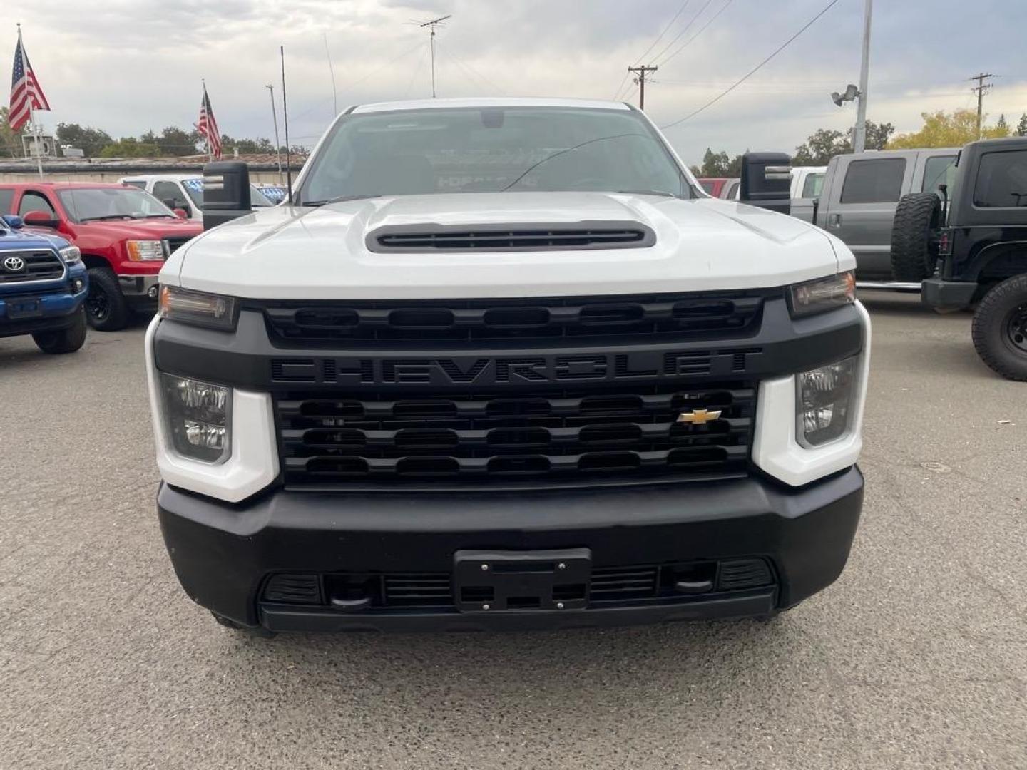 2020 Summit White Chevrolet Silverado 3500HD Work Truck (1GC4YSEY5LF) with an 6.6L Duramax 6.6L Biodiesel Turbo V8 445hp 910ft. lbs. Common Rail Direct Injection engine, 6-Speed Shiftable Automatic transmission, located at 800 Riverside Ave, Roseville, CA, 95678, (916) 773-4549, 38.732265, -121.291039 - DURAMAX DIESEL CREW CAB 4X4 ALLISON TRANSMISSION SERVICE RECORDS ONE OWNER - Photo#7