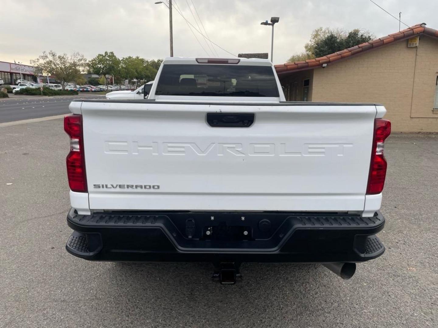 2020 Summit White Chevrolet Silverado 3500HD Work Truck (1GC4YSEY5LF) with an 6.6L Duramax 6.6L Biodiesel Turbo V8 445hp 910ft. lbs. Common Rail Direct Injection engine, 6-Speed Shiftable Automatic transmission, located at 800 Riverside Ave, Roseville, CA, 95678, (916) 773-4549, 38.732265, -121.291039 - DURAMAX DIESEL CREW CAB 4X4 ALLISON TRANSMISSION SERVICE RECORDS ONE OWNER - Photo#8