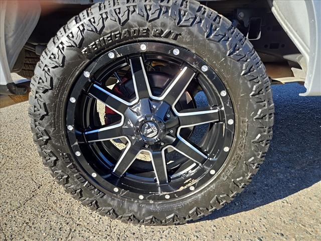 2016 Ingot Silver Metallic Ford F-150 XL (1FTEX1E86GF) with an 3.5L 3.5L Flex Fuel V6 282hp 253ft. lbs. Sequential Multiport Fuel Injection engine, 6-Speed Shiftable Automatic transmission, located at 800 Riverside Ave, Roseville, CA, 95678, (916) 773-4549, 38.732265, -121.291039 - 4X4 SUPER CAB CUSTOM WHEELS SUPER CLEAN - Photo#6