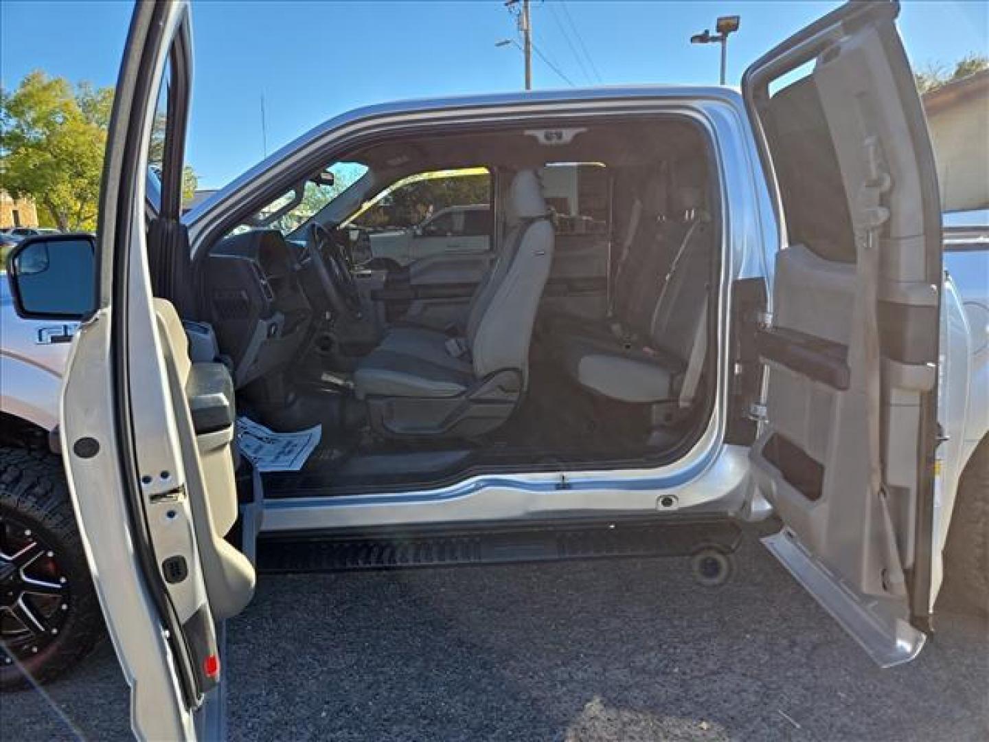 2016 Ingot Silver Metallic Ford F-150 XL (1FTEX1E86GF) with an 3.5L 3.5L Flex Fuel V6 282hp 253ft. lbs. Sequential Multiport Fuel Injection engine, 6-Speed Shiftable Automatic transmission, located at 800 Riverside Ave, Roseville, CA, 95678, (916) 773-4549, 38.732265, -121.291039 - 4X4 SUPER CAB CUSTOM WHEELS SUPER CLEAN - Photo#13