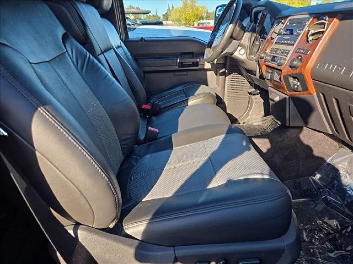 2011 Sterling Grey Metallic Ford F-250 Super Duty Lariat (1FT7W29F1BE) with an 6.7L Power Stroke 6.7L Biodiesel Turbo V8 400hp 800ft. lbs. Common Rail Direct Injection engine, 6-Speed Shiftable Automatic transmission, located at 800 Riverside Ave, Roseville, CA, 95678, (916) 773-4549, 38.732265, -121.291039 - DIESEL CREW CAB 4X4 FX4 LOW MILES 1 OWNER - Photo#16