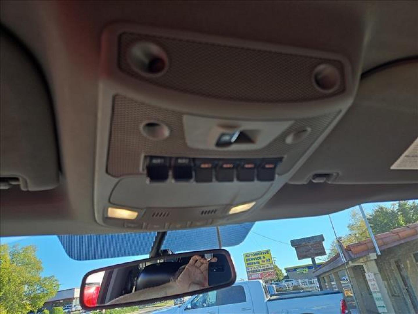 2017 Oxford White Ford F-350 Super Duty Lariat (1FT8W3BT6HE) with an 6.7L Power Stroke 6.7L Biodiesel Turbo V8 440hp 925ft. lbs. Common Rail Direct Injection engine, 6-Speed Shiftable Automatic transmission, located at 800 Riverside Ave, Roseville, CA, 95678, (916) 773-4549, 38.732265, -121.291039 - DIESEL CREW CAB 4X4 LARIAT ONE OWNER CLEAN CARFAX - Photo#12