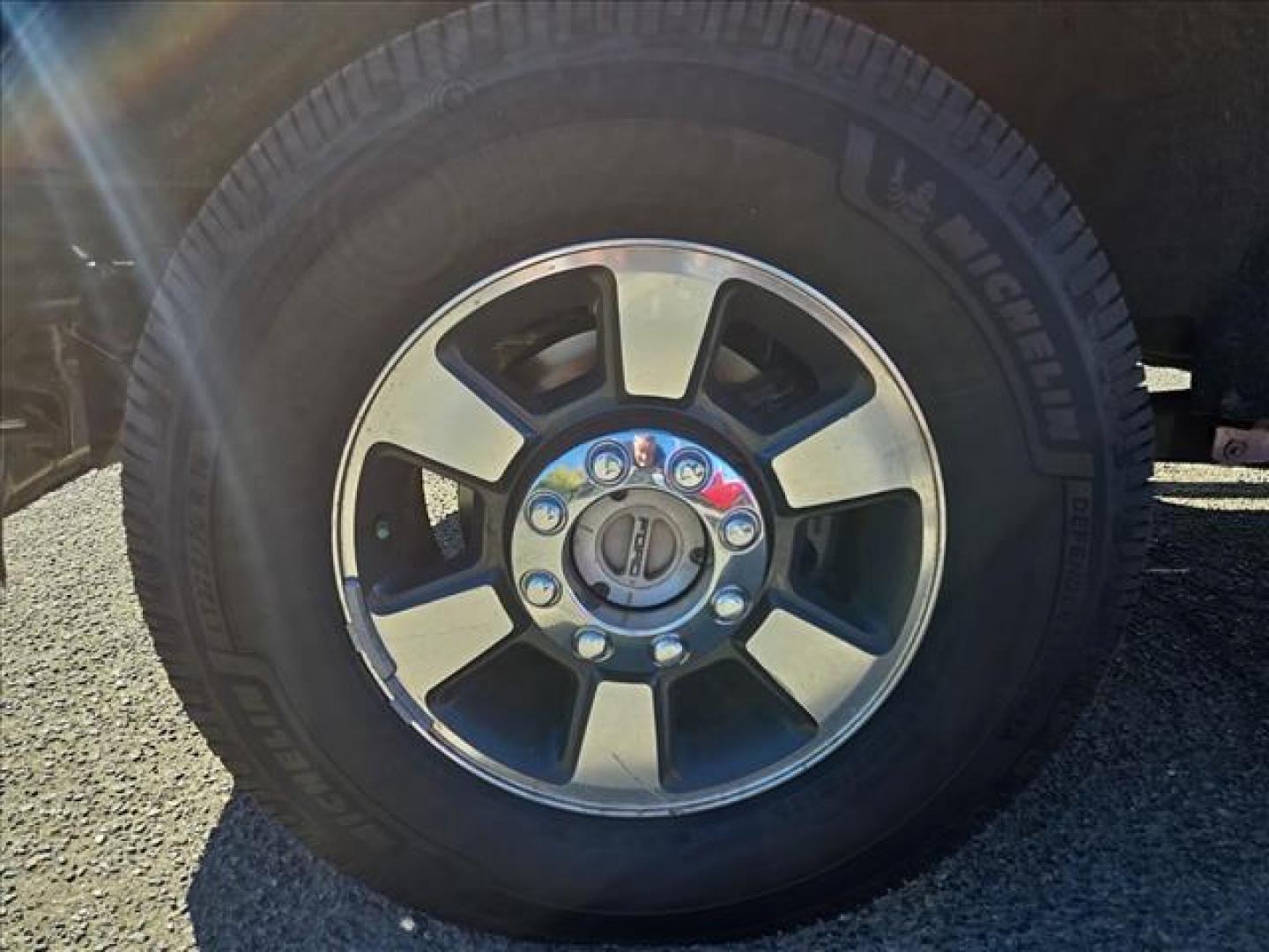 2011 Sterling Grey Metallic Ford F-250 Super Duty Lariat (1FT7W2BT1BE) with an 6.7L Power Stroke 6.7L Biodiesel Turbo V8 400hp 800ft. lbs. Common Rail Direct Injection engine, 6-Speed Shiftable Automatic transmission, located at 800 Riverside Ave, Roseville, CA, 95678, (916) 773-4549, 38.732265, -121.291039 - Photo#6