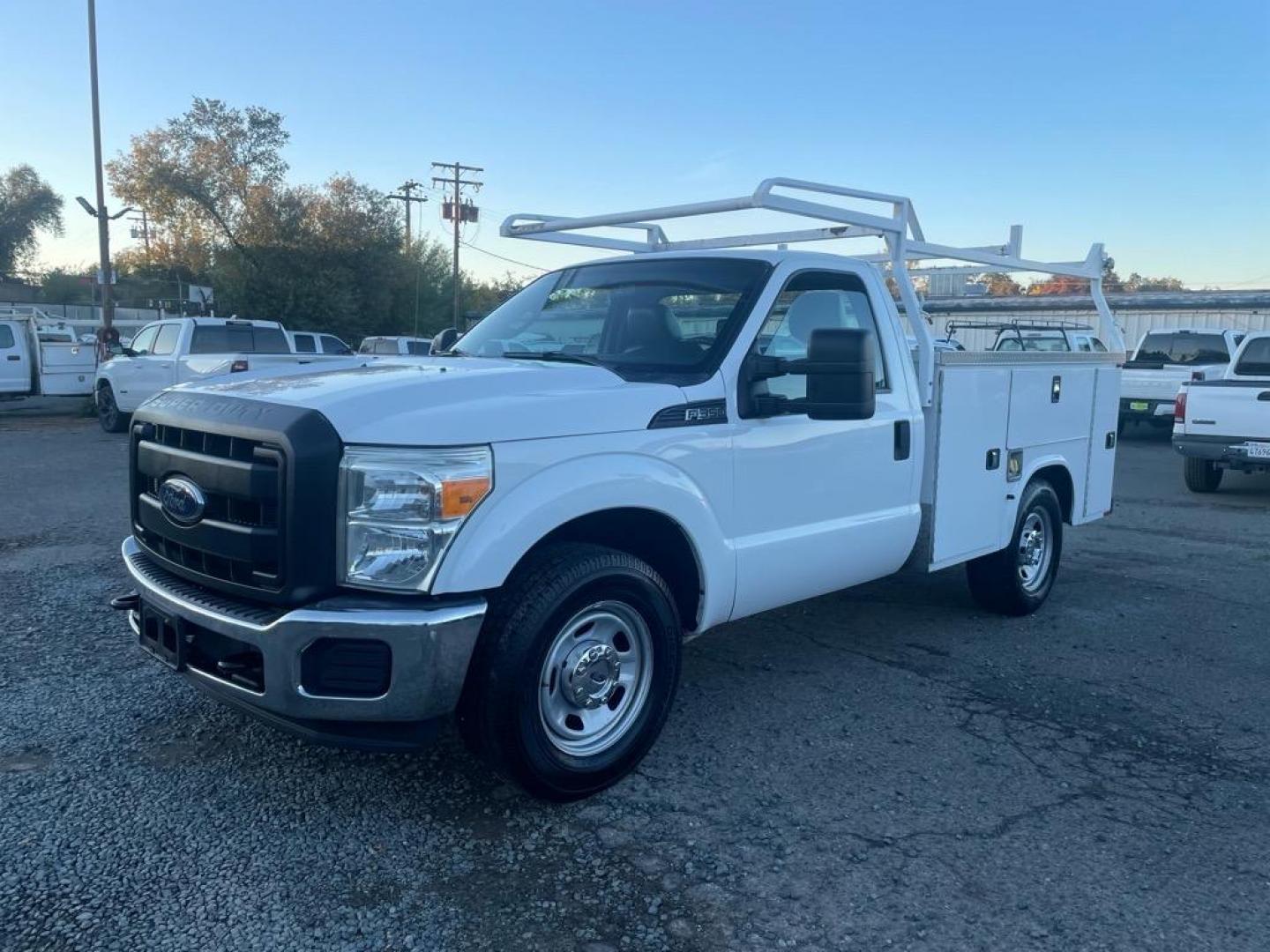 2014 Oxford White Ford F-350 Super Duty XL (1FDRF3A68EE) with an 6.2L 6.2L Flex Fuel V8 385hp 405ft. lbs. Sequential Electronic Fuel Injection engine, 6-Speed Shiftable Automatic transmission, located at 800 Riverside Ave, Roseville, CA, 95678, (916) 773-4549, 38.732265, -121.291039 - Photo#0