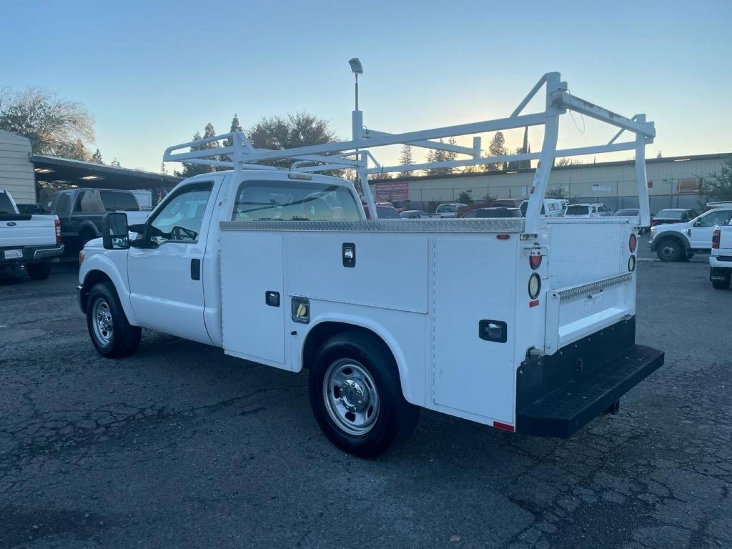 2014 Oxford White Ford F-350 Super Duty XL (1FDRF3A68EE) with an 6.2L 6.2L Flex Fuel V8 385hp 405ft. lbs. Sequential Electronic Fuel Injection engine, 6-Speed Shiftable Automatic transmission, located at 800 Riverside Ave, Roseville, CA, 95678, (916) 773-4549, 38.732265, -121.291039 - Photo#2
