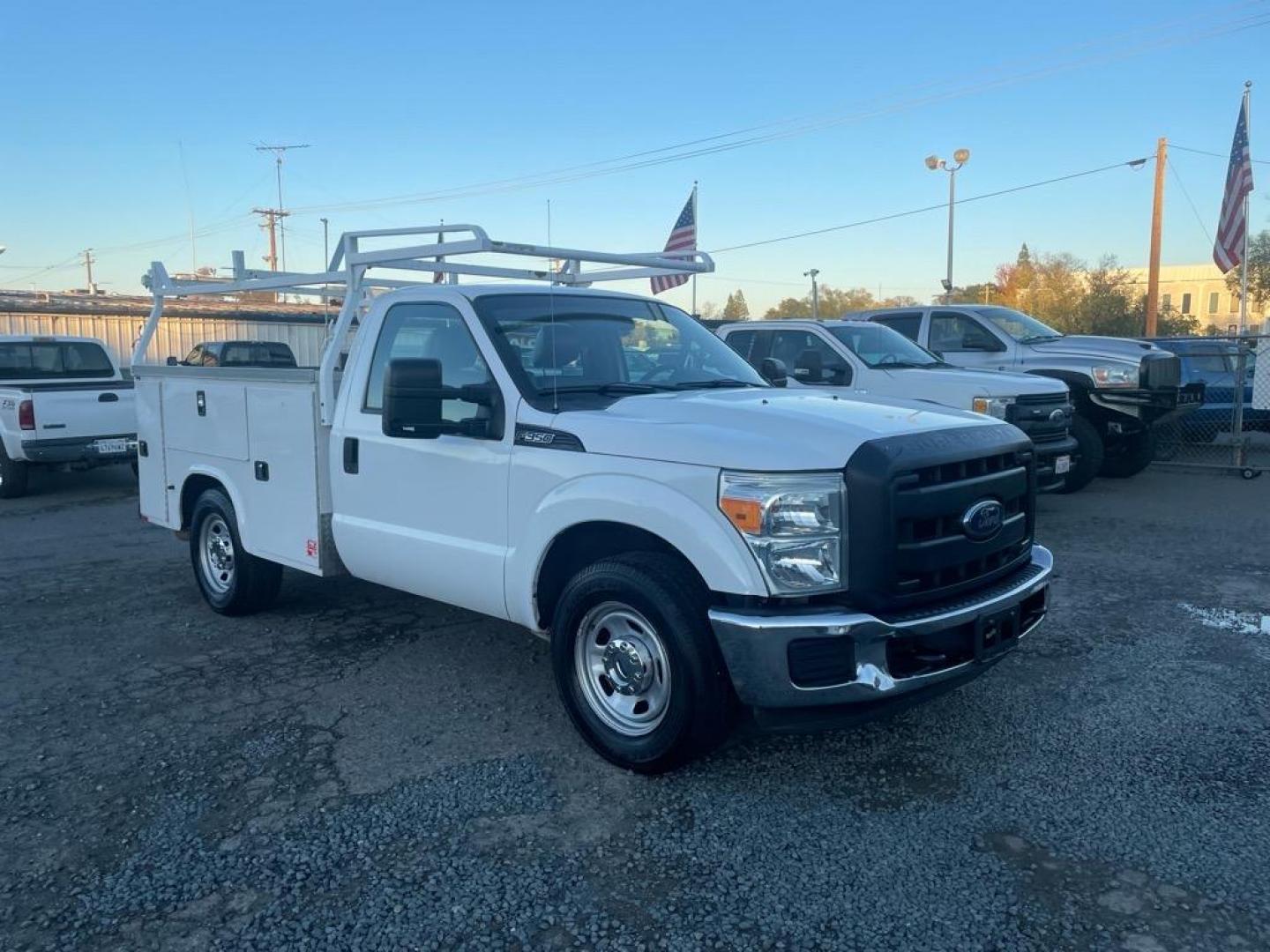 2014 Oxford White Ford F-350 Super Duty XL (1FDRF3A68EE) with an 6.2L 6.2L Flex Fuel V8 385hp 405ft. lbs. Sequential Electronic Fuel Injection engine, 6-Speed Shiftable Automatic transmission, located at 800 Riverside Ave, Roseville, CA, 95678, (916) 773-4549, 38.732265, -121.291039 - Photo#6