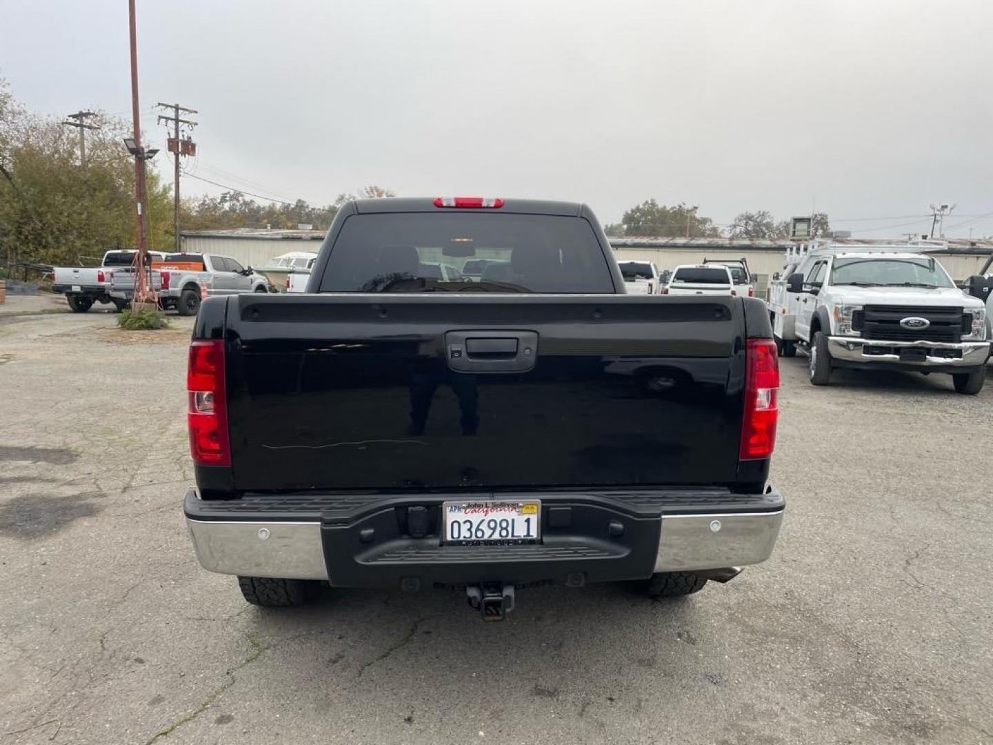 2013 Black Chevrolet Silverado 1500 LT (3GCPKSE78DG) with an 5.3L Vortec 5.3L Flex Fuel V8 315hp 335ft. lbs. Other engine, 6-Speed Shiftable Automatic transmission, located at 800 Riverside Ave, Roseville, CA, 95678, (916) 773-4549, 38.732265, -121.291039 - Photo#8
