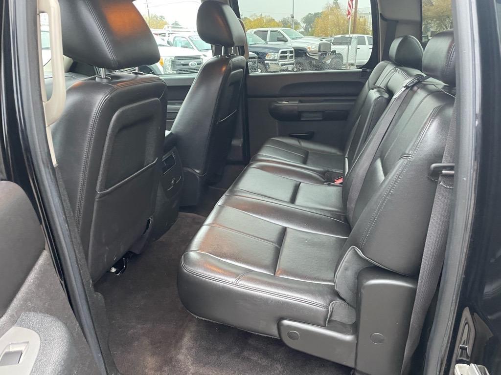 2013 Black Chevrolet Silverado 1500 LT (3GCPKSE78DG) with an 5.3L Vortec 5.3L Flex Fuel V8 315hp 335ft. lbs. Other engine, 6-Speed Shiftable Automatic transmission, located at 800 Riverside Ave, Roseville, CA, 95678, (916) 773-4549, 38.732265, -121.291039 - CREW CAB 4X4 LT LOW MILES SERVICE RECORDS ON CLEAN CARFAX - Photo#10