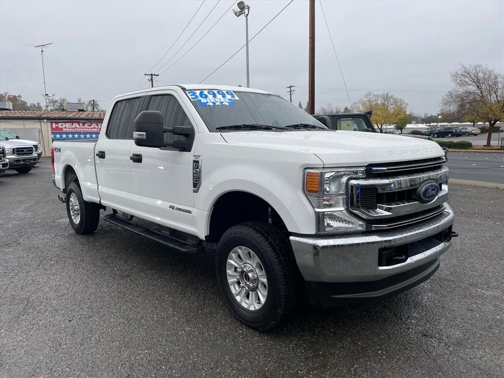 2020 Oxford White Ford F-250 Super Duty XLT (1FT7W2BT2LE) with an 6.7L Power Stroke 6.7L Biodiesel Turbo V8 475hp 1050ft. lbs. Common Rail Direct Injection engine, 6-Speed Shiftable Automatic transmission, located at 800 Riverside Ave, Roseville, CA, 95678, (916) 773-4549, 38.732265, -121.291039 - DIESEL CREW CAB 4X4 XLT - Photo#1