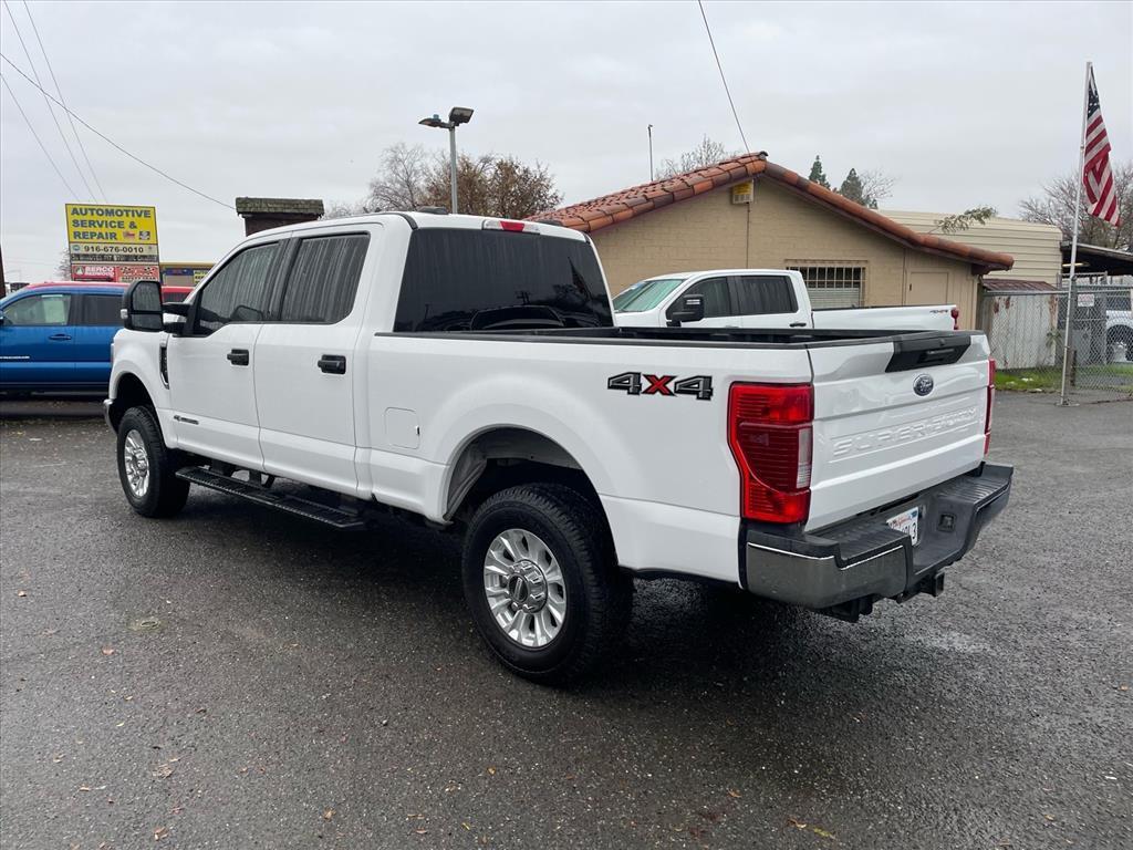 2020 Oxford White Ford F-250 Super Duty XLT (1FT7W2BT2LE) with an 6.7L Power Stroke 6.7L Biodiesel Turbo V8 475hp 1050ft. lbs. Common Rail Direct Injection engine, 6-Speed Shiftable Automatic transmission, located at 800 Riverside Ave, Roseville, CA, 95678, (916) 773-4549, 38.732265, -121.291039 - DIESEL CREW CAB 4X4 XLT - Photo#2