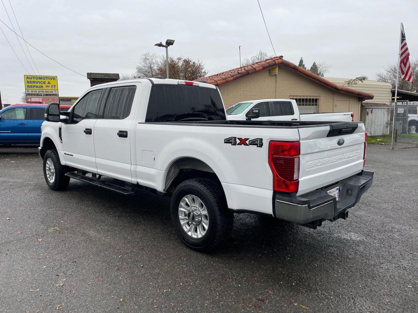 2020 Oxford White Ford F-250 Super Duty XLT (1FT7W2BT2LE) with an 6.7L Power Stroke 6.7L Biodiesel Turbo V8 475hp 1050ft. lbs. Common Rail Direct Injection engine, 6-Speed Shiftable Automatic transmission, located at 800 Riverside Ave, Roseville, CA, 95678, (916) 773-4549, 38.732265, -121.291039 - DIESEL CREW CAB 4X4 XLT - Photo#2