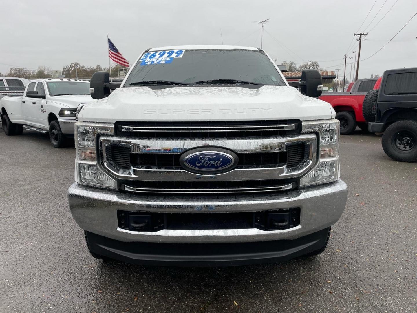 2020 Oxford White Ford F-250 Super Duty XLT (1FT7W2BT2LE) with an 6.7L Power Stroke 6.7L Biodiesel Turbo V8 475hp 1050ft. lbs. Common Rail Direct Injection engine, 6-Speed Shiftable Automatic transmission, located at 800 Riverside Ave, Roseville, CA, 95678, (916) 773-4549, 38.732265, -121.291039 - DIESEL CREW CAB 4X4 XLT - Photo#6