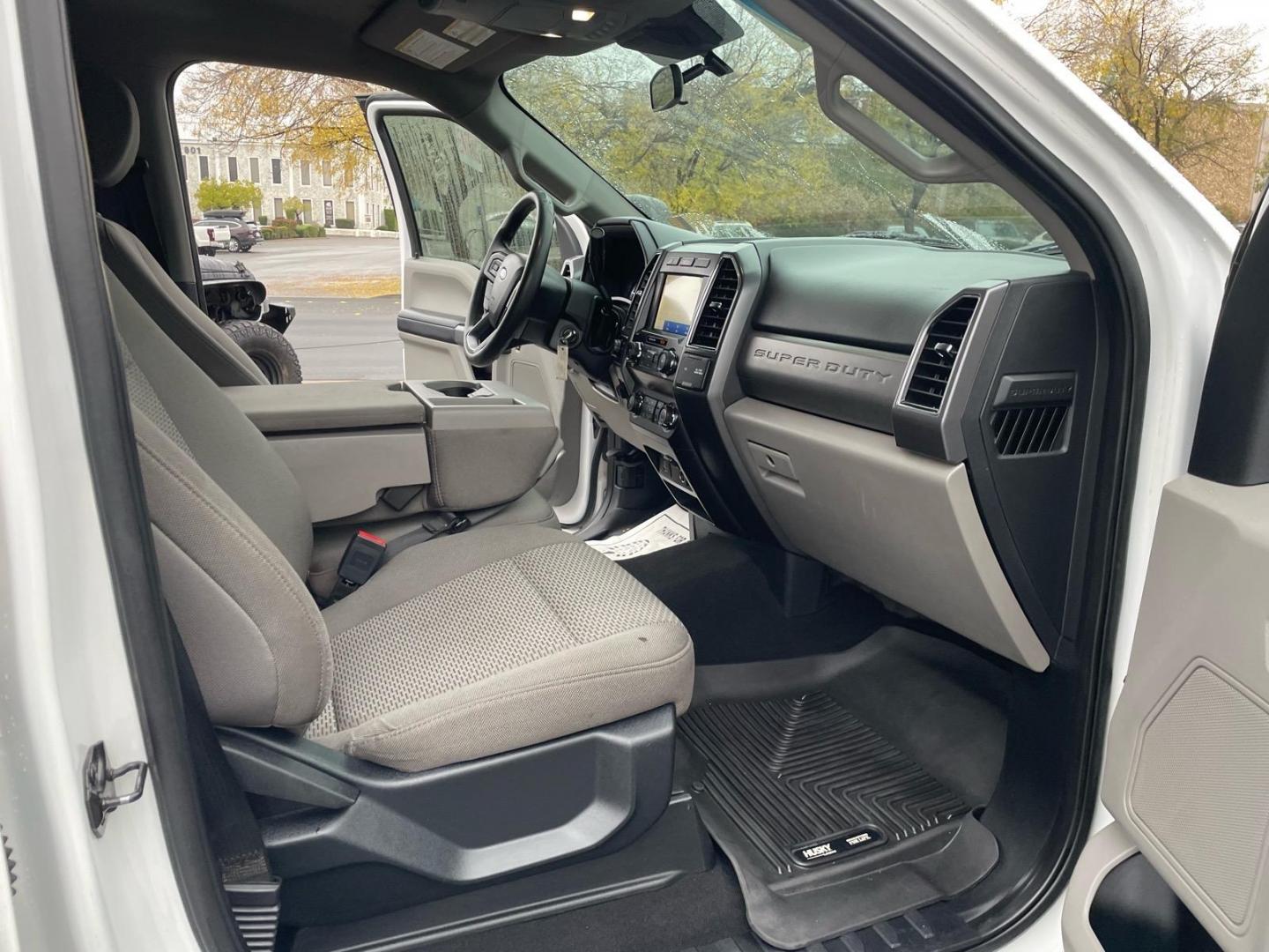 2020 Oxford White Ford F-250 Super Duty XLT (1FT7W2BT2LE) with an 6.7L Power Stroke 6.7L Biodiesel Turbo V8 475hp 1050ft. lbs. Common Rail Direct Injection engine, 6-Speed Shiftable Automatic transmission, located at 800 Riverside Ave, Roseville, CA, 95678, (916) 773-4549, 38.732265, -121.291039 - DIESEL CREW CAB 4X4 XLT - Photo#13