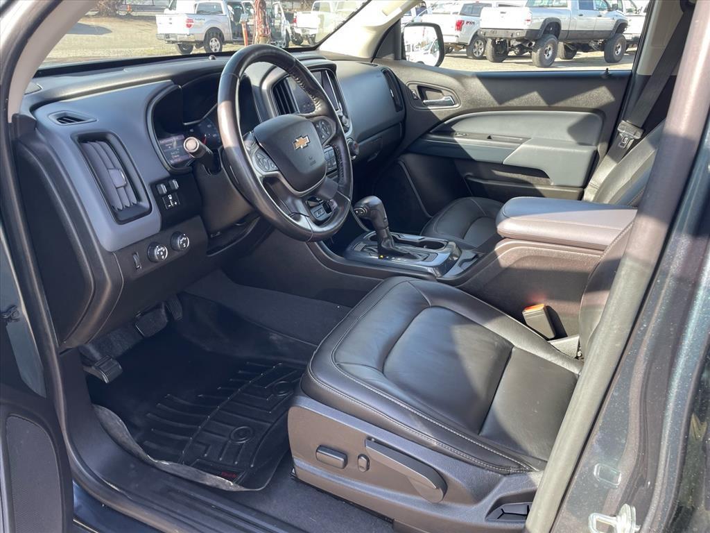 2019 Satin Steel Metallic Chevrolet Colorado Z71 (1GCPTDE18K1) with an 2.8L Duramax 2.8L Diesel Turbo I4 181hp 369ft. lbs. Common Rail Direct Injection engine, 6-Speed Shiftable Automatic transmission, located at 800 Riverside Ave, Roseville, CA, 95678, (916) 773-4549, 38.732265, -121.291039 - DURAMAX DIESEL CREW CAB 4X4 Z-71 ONE OWNER LEATHER - Photo#11
