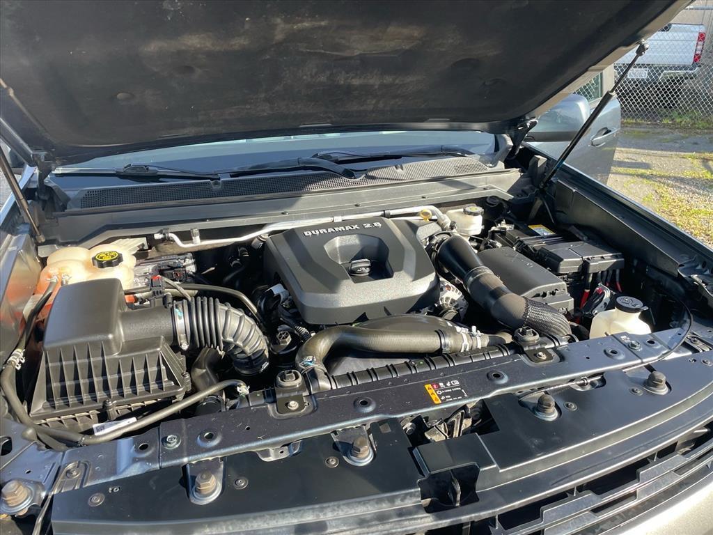 2019 Satin Steel Metallic Chevrolet Colorado Z71 (1GCPTDE18K1) with an 2.8L Duramax 2.8L Diesel Turbo I4 181hp 369ft. lbs. Common Rail Direct Injection engine, 6-Speed Shiftable Automatic transmission, located at 800 Riverside Ave, Roseville, CA, 95678, (916) 773-4549, 38.732265, -121.291039 - DURAMAX DIESEL CREW CAB 4X4 Z-71 ONE OWNER LEATHER - Photo#15