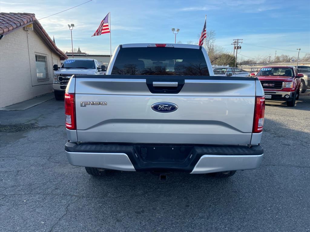 2017 Ingot Silver Ford F-150 XLT (1FTEW1EG1HK) with an 3.5L EcoBoost 3.5L Twin Turbo V6 375hp 470ft. lbs. Direct Injection engine, 10-Speed Shiftable Automatic transmission, located at 800 Riverside Ave, Roseville, CA, 95678, (916) 773-4549, 38.732265, -121.291039 - 4X4 FX4 SUPERCREW XLT ECOBOOST 3.5 TWIN TURBO ONE OWNER SERVICE RECORDS - Photo#3