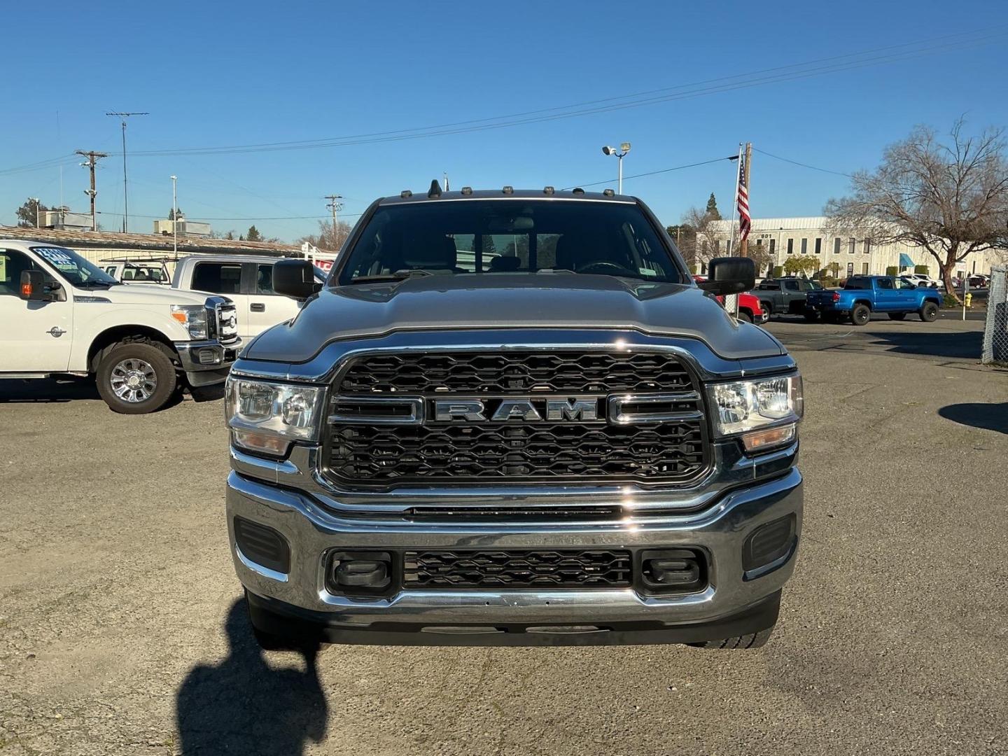 2022 Billet Silver Metallic Clear Coat RAM 2500 Tradesman (3C6UR5CL9NG) with an 6.7L Cummins 6.7L Diesel Turbo I6 370hp 850ft. lbs. Common Rail Direct Injection engine, 6-Speed Shiftable Automatic transmission, located at 800 Riverside Ave, Roseville, CA, 95678, (916) 773-4549, 38.732265, -121.291039 - CUMMINS DIESEL CREW CAB 4X4 TRADESMAN CLEAN CARFAX- Photo#7