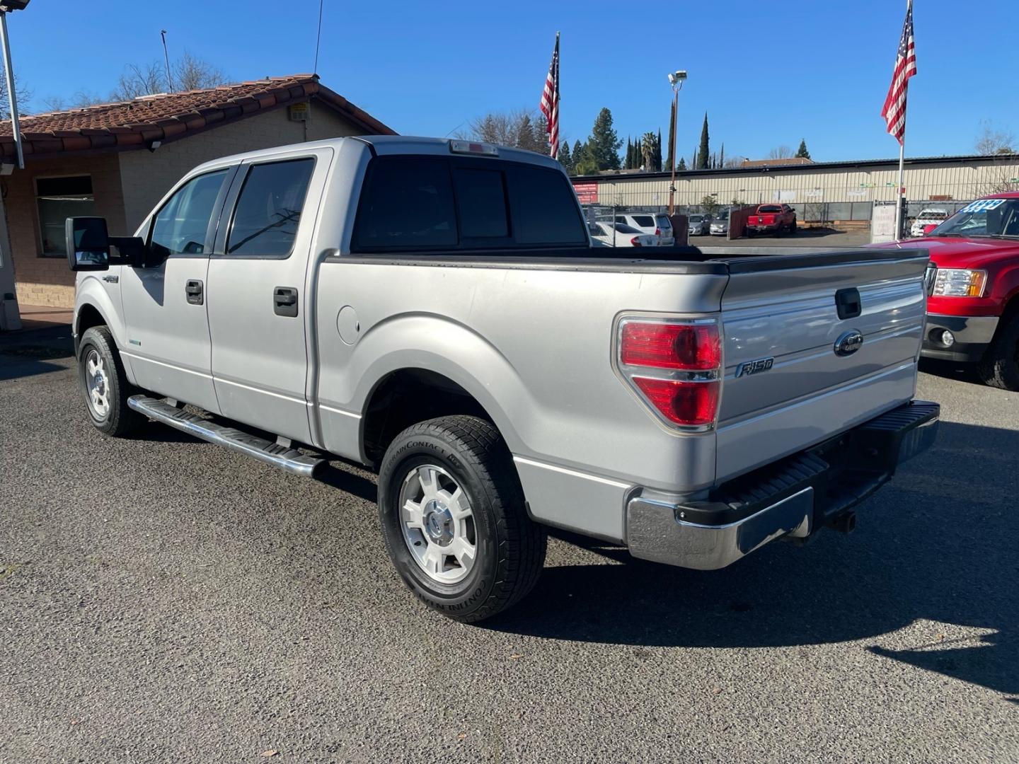 2013 Ingot Silver Metallic Ford F-150 XLT (1FTFW1ET3DF) with an 3.5L EcoBoost 3.5L Twin Turbo V6 365hp 420ft. lbs. Direct Injection engine, 6-Speed Automatic transmission, located at 800 Riverside Ave, Roseville, CA, 95678, (916) 773-4549, 38.732265, -121.291039 - 4X4 SUPERCREW XLT ONE OWNER SERVICE RECORDS- Photo#2