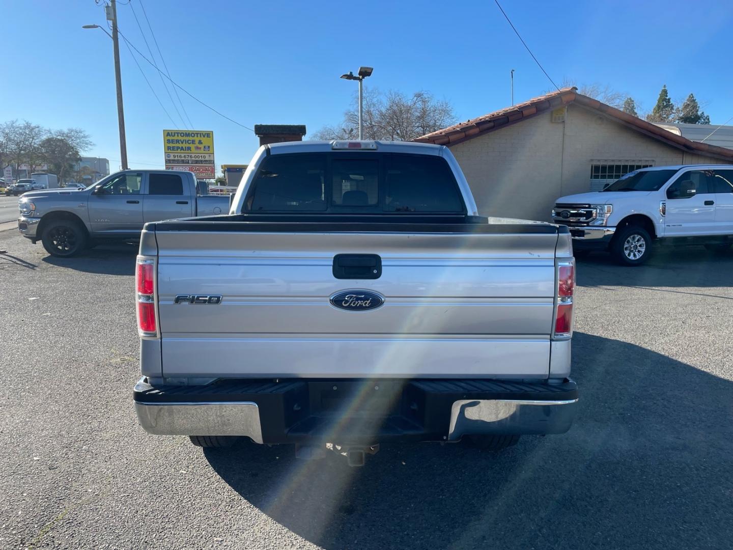 2013 Ingot Silver Metallic Ford F-150 XLT (1FTFW1ET3DF) with an 3.5L EcoBoost 3.5L Twin Turbo V6 365hp 420ft. lbs. Direct Injection engine, 6-Speed Automatic transmission, located at 800 Riverside Ave, Roseville, CA, 95678, (916) 773-4549, 38.732265, -121.291039 - 4X4 SUPERCREW XLT ONE OWNER SERVICE RECORDS- Photo#8