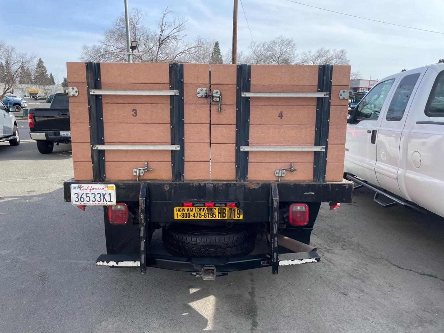 2013 Oxford White Ford F-350 Super Duty XLT (1FDBF3A67DE) with an 6.2L 6.2L Flex Fuel V8 385hp 405ft. lbs. Sequential Electronic Fuel Injection engine, 6-Speed Shiftable Automatic transmission, located at 800 Riverside Ave, Roseville, CA, 95678, (916) 773-4549, 38.732265, -121.291039 - Photo#10