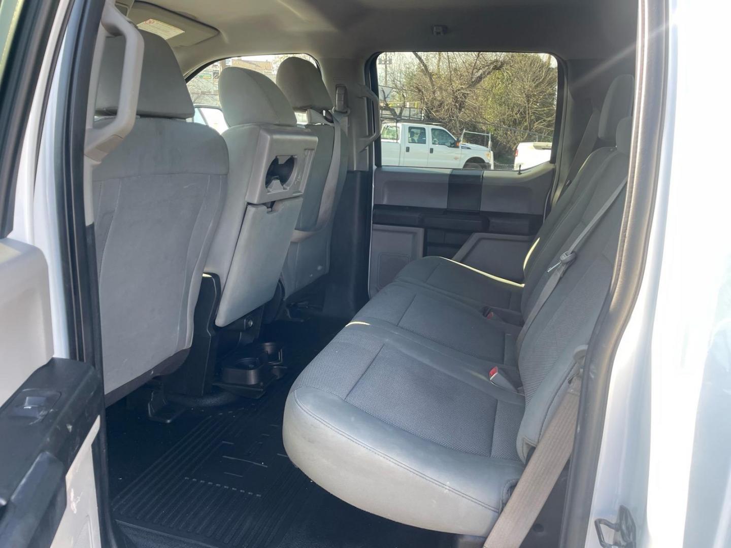 2017 Oxford White Ford F-350 Super Duty XL (1FT8W3DTXHE) with an 6.7L Power Stroke 6.7L Biodiesel Turbo V8 440hp 925ft. lbs. Common Rail Direct Injection engine, 6-Speed Shiftable Automatic transmission, located at 800 Riverside Ave, Roseville, CA, 95678, (916) 773-4549, 38.732265, -121.291039 - DIESEL CREW CAB DUALLY 4X4 FX4 CLEAN CARFAX - Photo#10