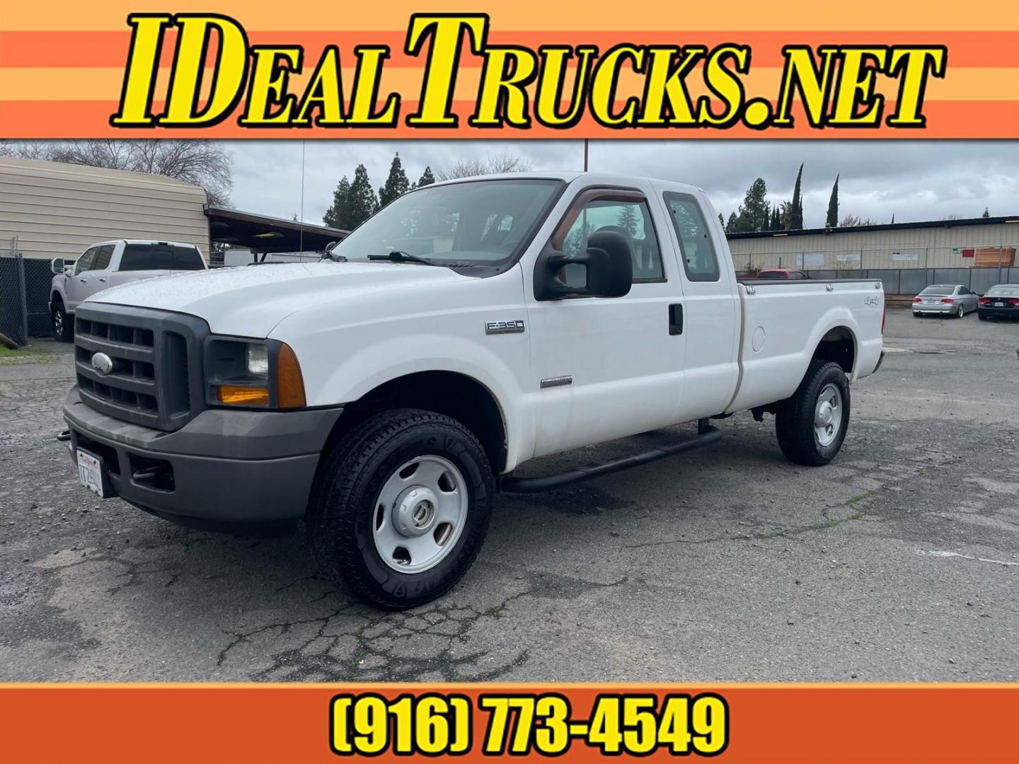 2005 Oxford White Clearcoat Ford F-350 Super Duty XL (1FTWX31PX5E) with an 6.0L Power Stroke 6.0L Diesel Turbo V8 325hp 560ft. lbs. Direct Injection engine, 6-Speed Manual transmission, located at 800 Riverside Ave, Roseville, CA, 95678, (916) 773-4549, 38.732265, -121.291039 - Photo#0