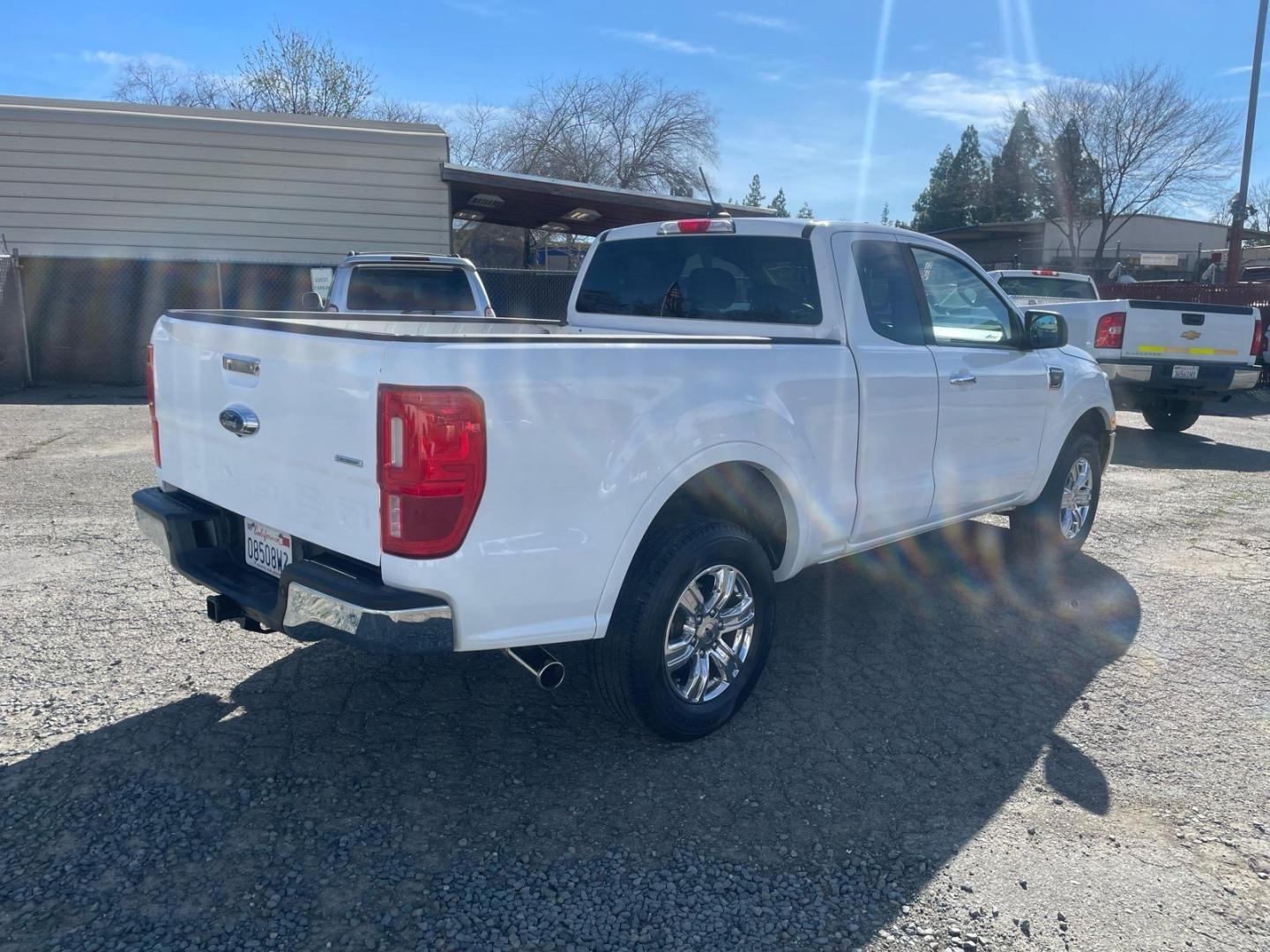 2019 Oxford White Ford Ranger XLT (1FTER1EH5KL) with an 2.3L EcoBoost 2.3L Turbo I4 270hp 310ft. lbs. Direct Injection engine, 10-Speed Shiftable Automatic transmission, located at 800 Riverside Ave, Roseville, CA, 95678, (916) 773-4549, 38.732265, -121.291039 - SUPER CAB ECOBOOST SERVICE RECORDS ON CLEAN CARFAX - Photo#3
