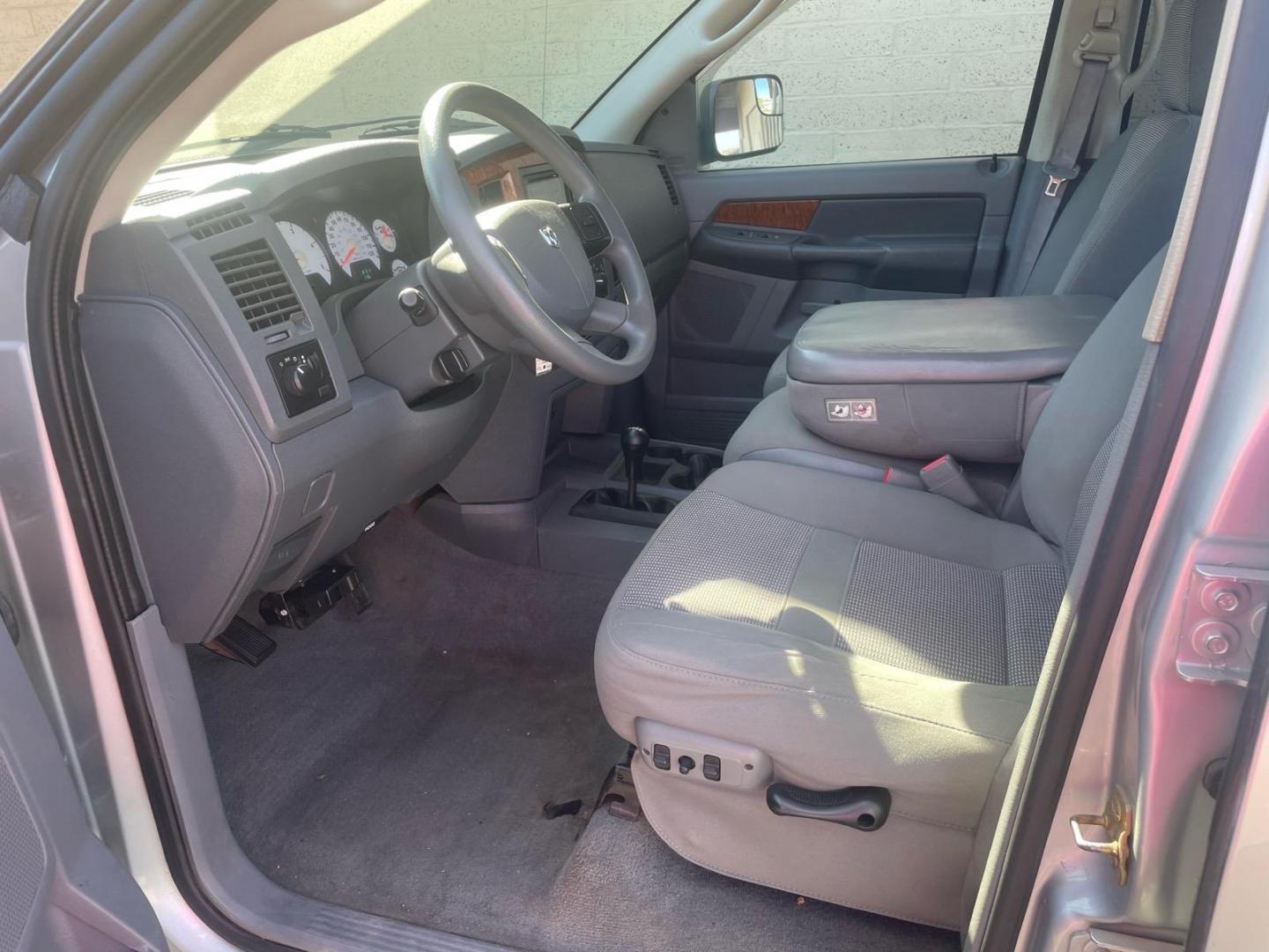 2006 Bright Silver Metallic Clearcoat Dodge Ram 2500 SLT (3D7KS28C56G) with an 5.9L 5.9L Turbocharged Diesel I6 OHV 24V FI Engine Direct Injection engine, 4-Speed Automatic transmission, located at 800 Riverside Ave, Roseville, CA, 95678, (916) 773-4549, 38.732265, -121.291039 - Photo#10