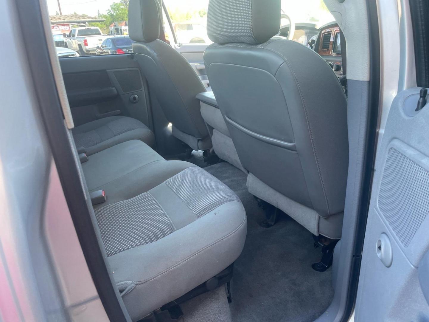 2006 Bright Silver Metallic Clearcoat Dodge Ram 2500 SLT (3D7KS28C56G) with an 5.9L 5.9L Turbocharged Diesel I6 OHV 24V FI Engine Direct Injection engine, 4-Speed Automatic transmission, located at 800 Riverside Ave, Roseville, CA, 95678, (916) 773-4549, 38.732265, -121.291039 - Photo#13