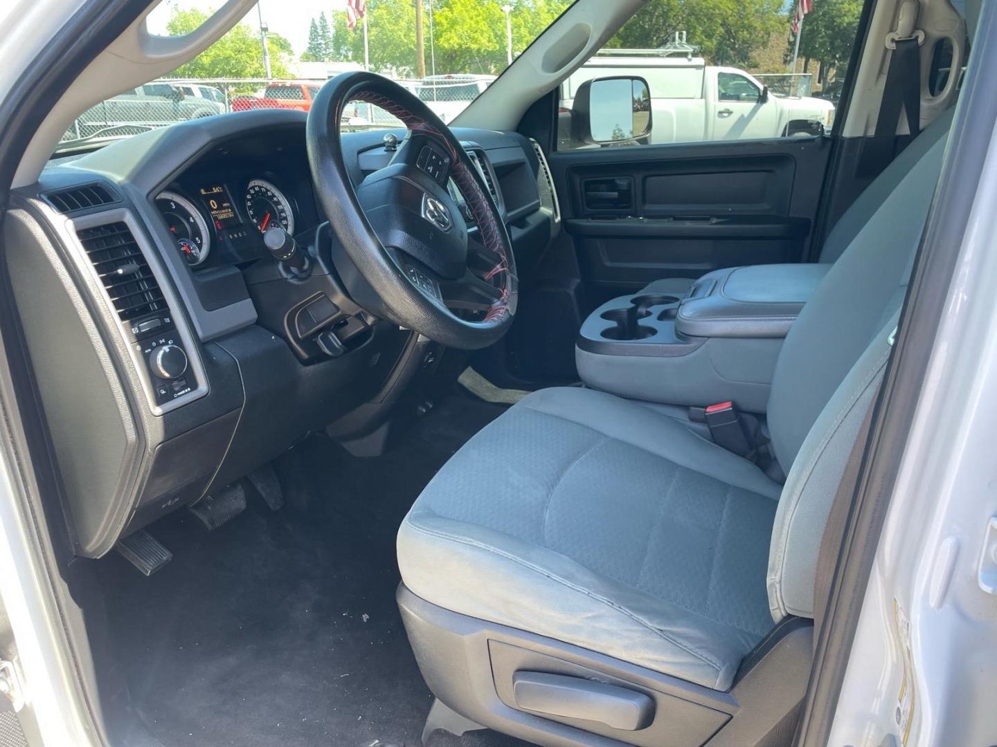 2015 Bright White Clear Coat RAM 2500 Tradesman (3C6UR5HLXFG) with an 6.7L Cummins 6.7L Diesel Turbo I6 350hp 660ft. lbs. Common Rail Direct Injection engine, Automatic transmission, located at 800 Riverside Ave, Roseville, CA, 95678, (916) 773-4549, 38.732265, -121.291039 - CUMMINS DIESEL CRW CAB 4X4 TRADESMAN CLEAN CARFAX - Photo#8