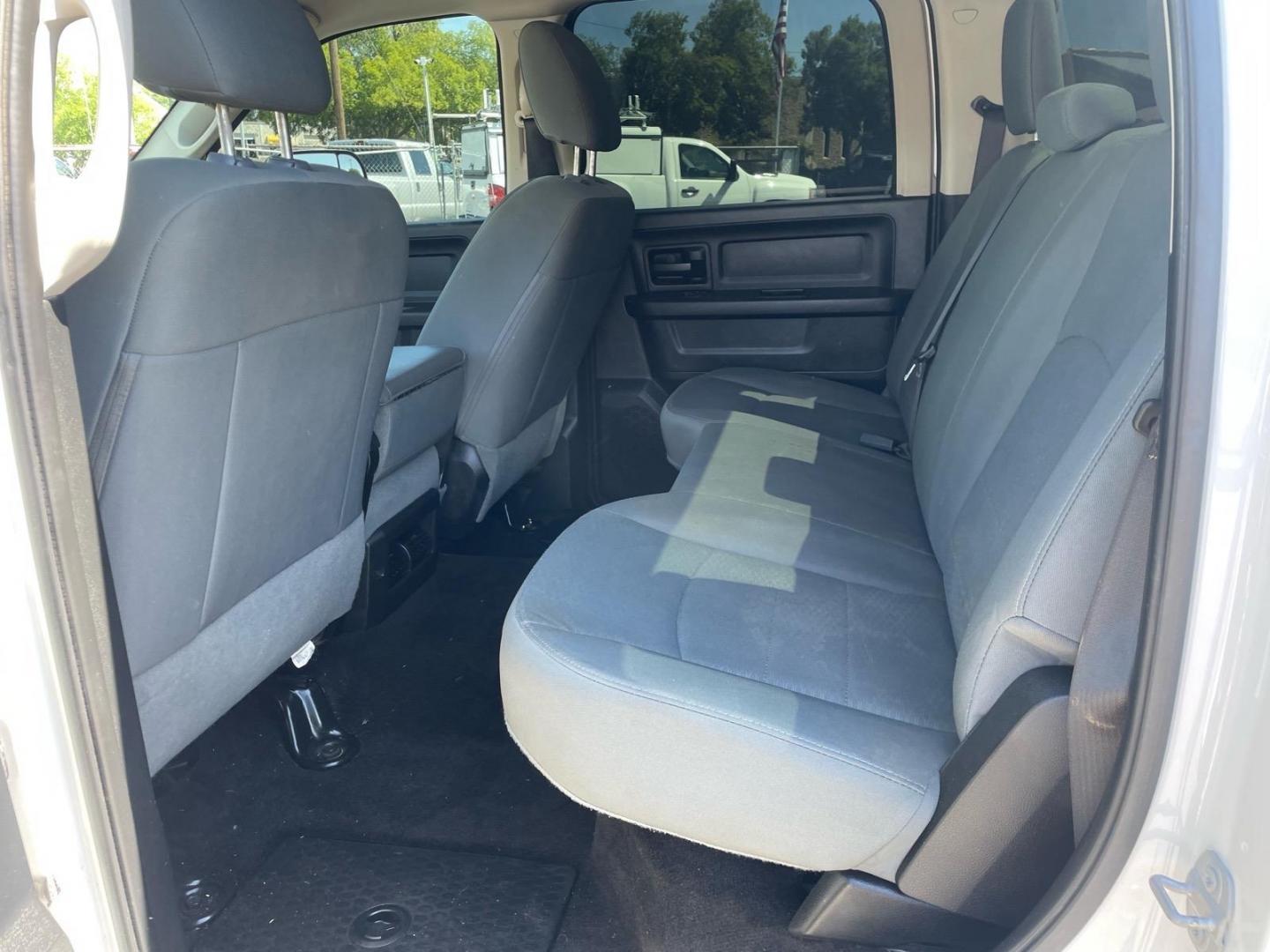 2015 Bright White Clear Coat RAM 2500 Tradesman (3C6UR5HLXFG) with an 6.7L Cummins 6.7L Diesel Turbo I6 350hp 660ft. lbs. Common Rail Direct Injection engine, Automatic transmission, located at 800 Riverside Ave, Roseville, CA, 95678, (916) 773-4549, 38.732265, -121.291039 - CUMMINS DIESEL CRW CAB 4X4 TRADESMAN CLEAN CARFAX - Photo#9