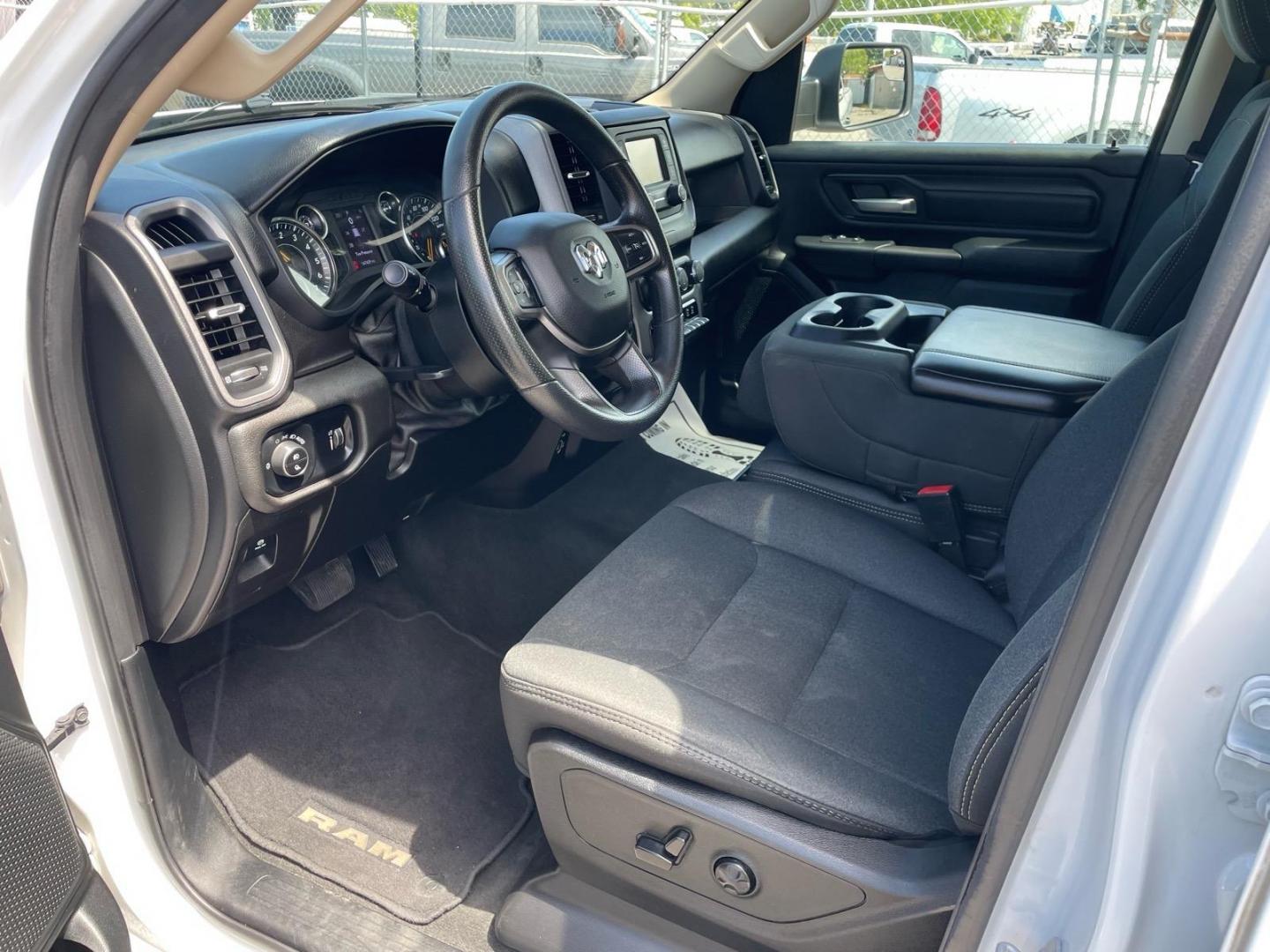 2020 Bright White Clear Coat RAM 1500 Tradesman (1C6SRFCT0LN) with an 5.7L HEMI 5.7L V8 395hp 410ft. lbs. Sequential Multiport Fuel Injection engine, 8-Speed Shiftable Automatic transmission, located at 800 Riverside Ave, Roseville, CA, 95678, (916) 773-4549, 38.732265, -121.291039 - 4X4 QUAD CAB 5.7 HEMI V8 TRADESMAN 20 WHEELS ONE OWNER SERVICE RECORDS ON CLEAN CARFAX - Photo#10