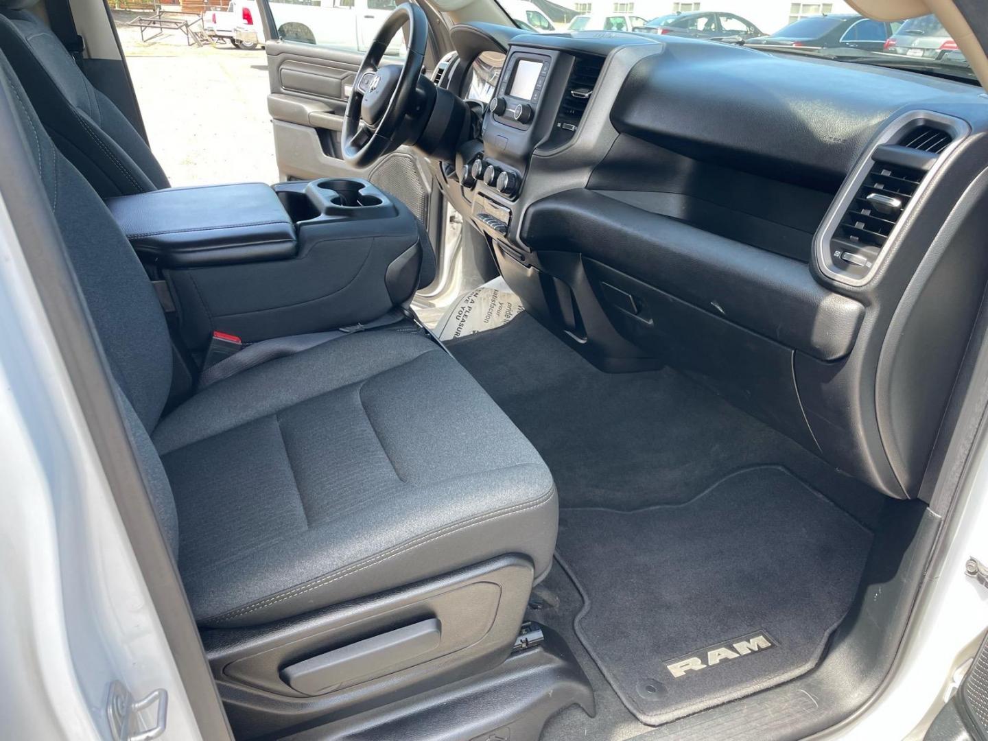 2020 Bright White Clear Coat RAM 1500 Tradesman (1C6SRFCT0LN) with an 5.7L HEMI 5.7L V8 395hp 410ft. lbs. Sequential Multiport Fuel Injection engine, 8-Speed Shiftable Automatic transmission, located at 800 Riverside Ave, Roseville, CA, 95678, (916) 773-4549, 38.732265, -121.291039 - 4X4 QUAD CAB 5.7 HEMI V8 TRADESMAN 20 WHEELS ONE OWNER SERVICE RECORDS ON CLEAN CARFAX - Photo#12