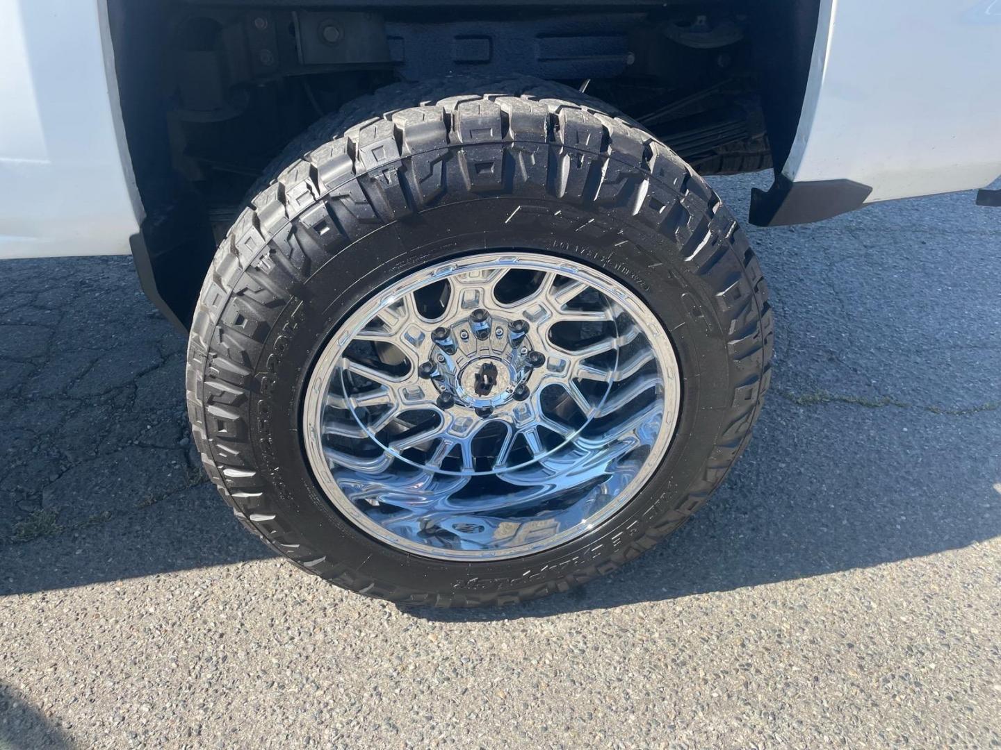 2019 Summit White Chevrolet Silverado 3500HD Work Truck (1GC4KVEY3KF) with an 6.6L Duramax 6.6L Biodiesel Turbo V8 445hp 910ft. lbs. Common Rail Direct Injection engine, Allison 1000 6-Speed Shiftable Automatic transmission, located at 800 Riverside Ave, Roseville, CA, 95678, (916) 773-4549, 38.732265, -121.291039 - DURAMAX DIESEL CREW CAB 4X4 LIFTED CUSTOM WHEELS ALLISON TRANSMISSION - Photo#7