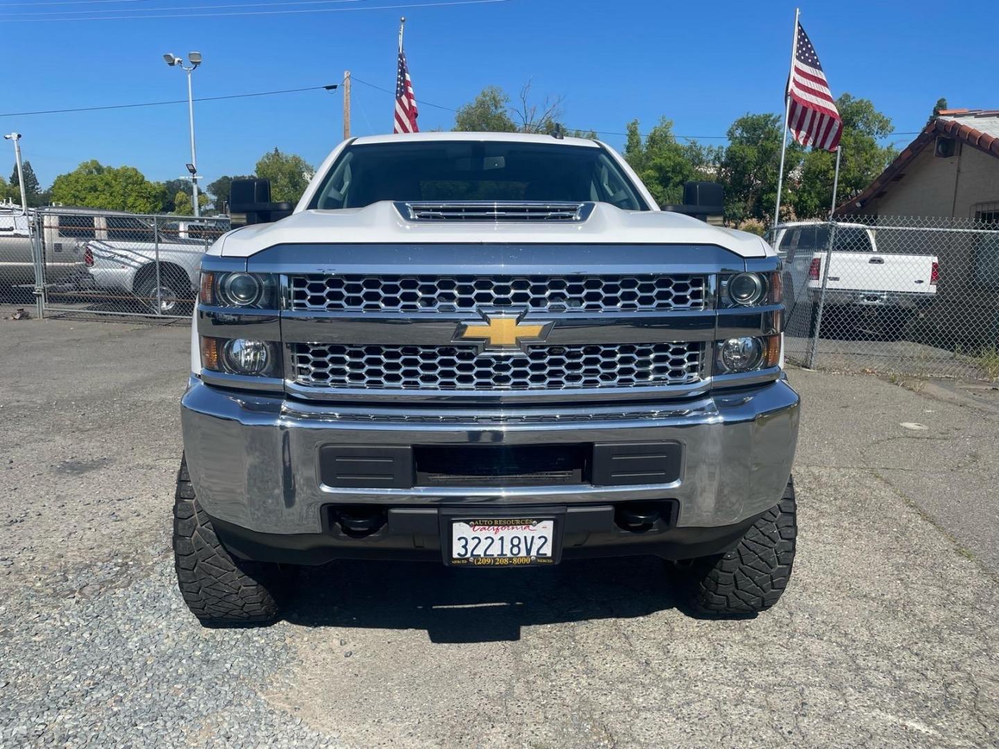 2019 Summit White Chevrolet Silverado 3500HD Work Truck (1GC4KVEY3KF) with an 6.6L Duramax 6.6L Biodiesel Turbo V8 445hp 910ft. lbs. Common Rail Direct Injection engine, Allison 1000 6-Speed Shiftable Automatic transmission, located at 800 Riverside Ave, Roseville, CA, 95678, (916) 773-4549, 38.732265, -121.291039 - DURAMAX DIESEL CREW CAB 4X4 LIFTED CUSTOM WHEELS ALLISON TRANSMISSION - Photo#8